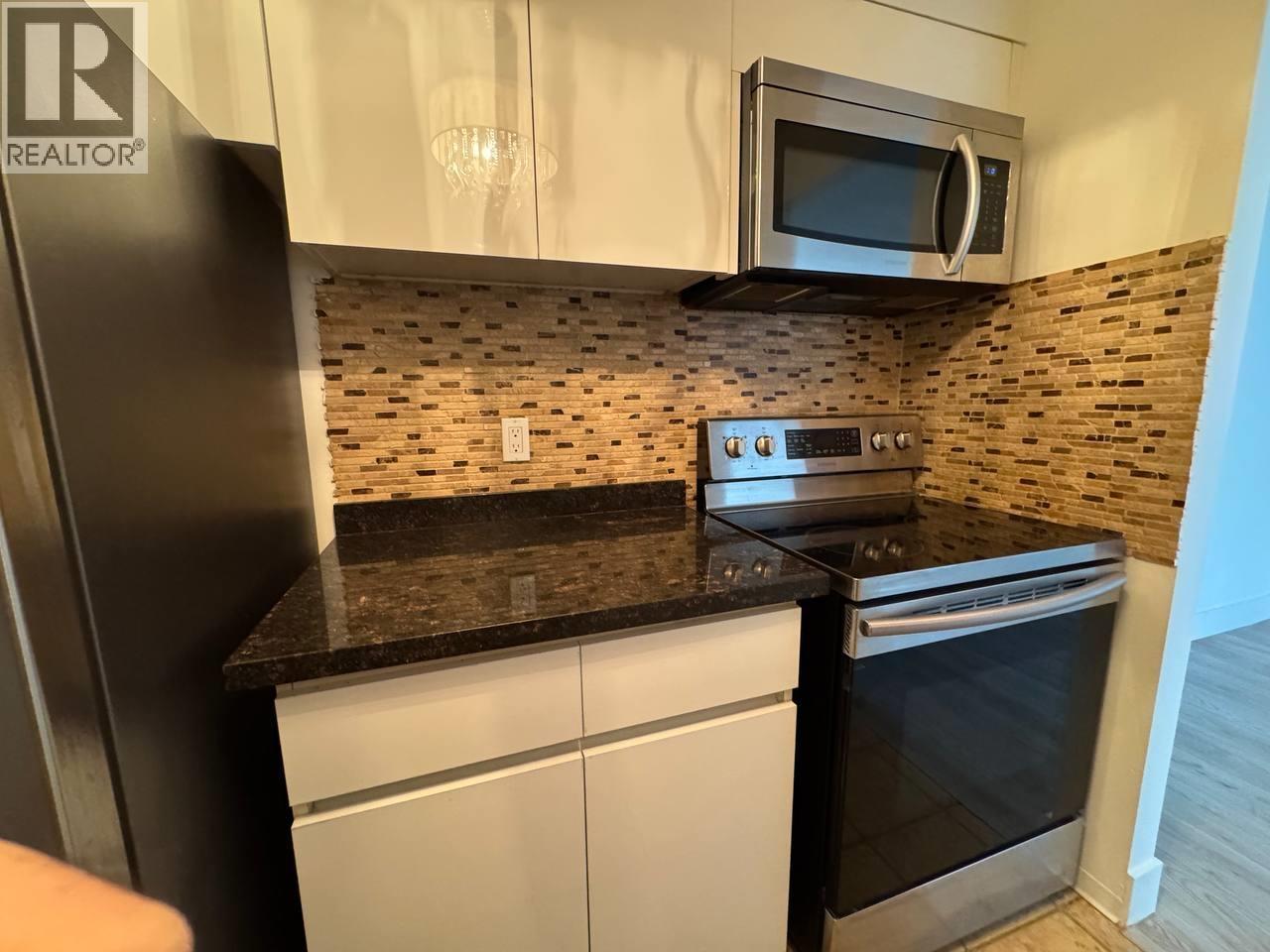 407 2008 Fullerton Avenue, North Vancouver, British Columbia  V7P 3G7 - Photo 5 - R3051256