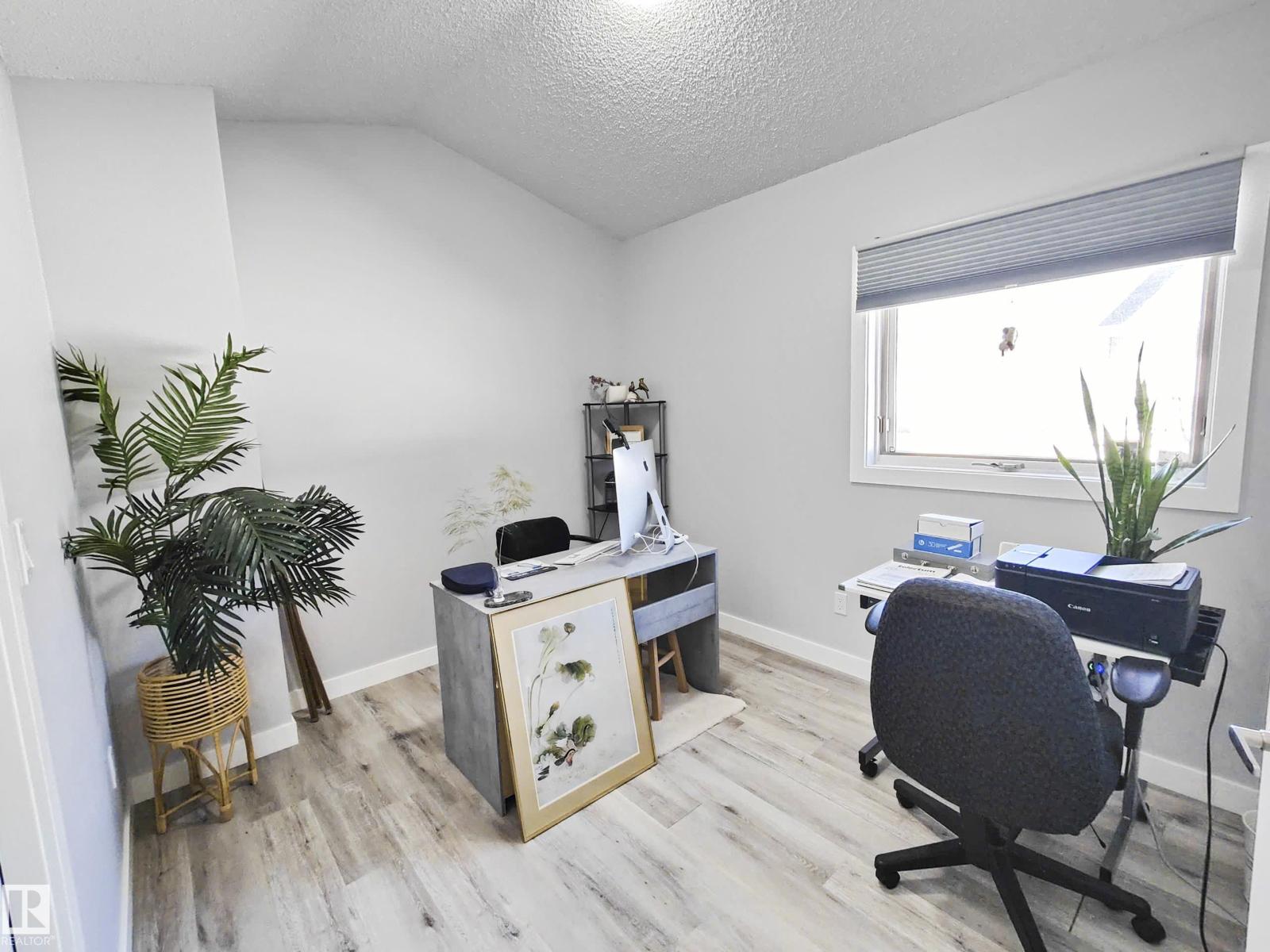 215 Peter Cl Nw Nw, Edmonton, Alberta  T5T 5Y5 - Photo 27 - E4459854