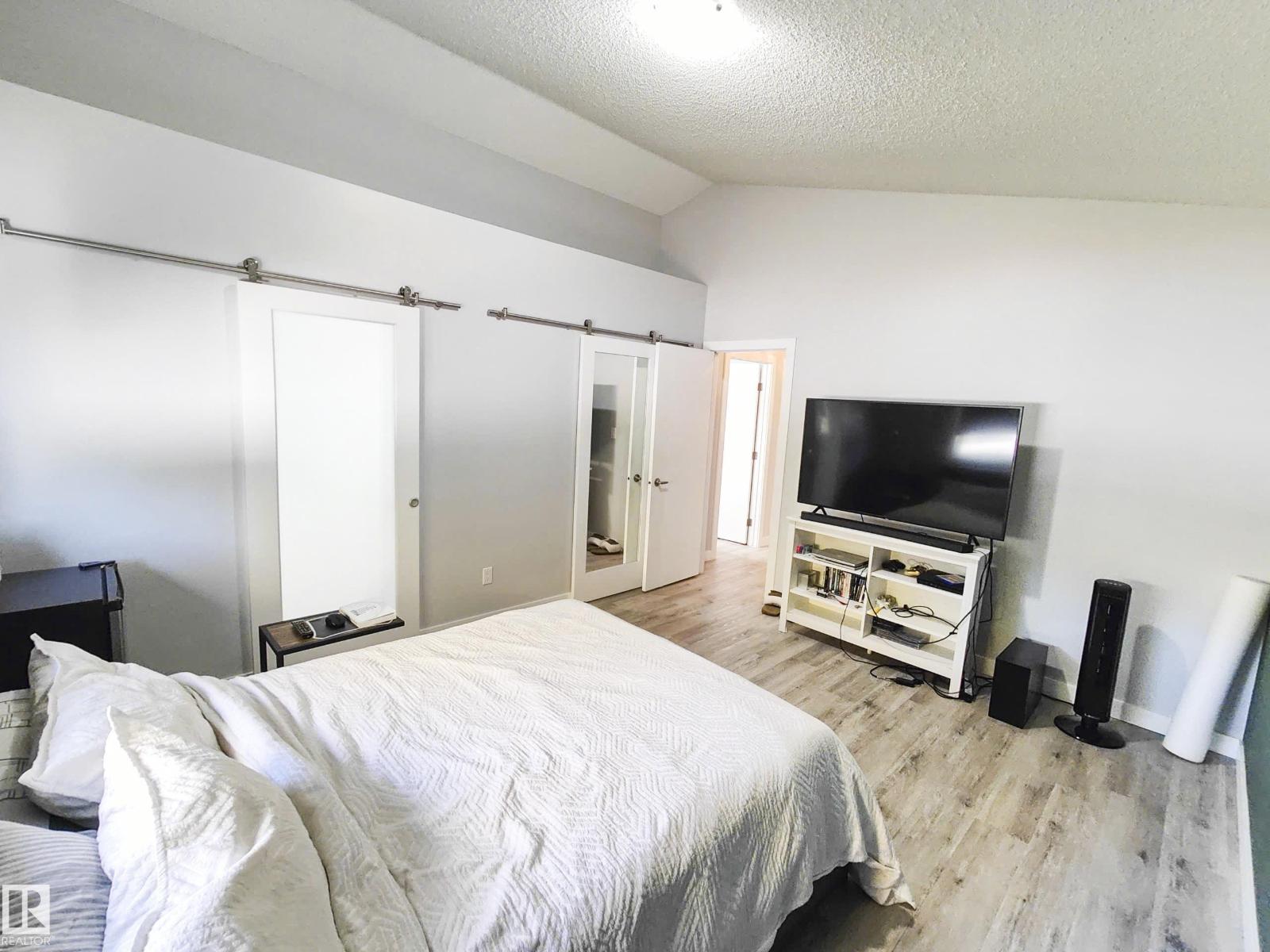 215 Peter Cl Nw Nw, Edmonton, Alberta  T5T 5Y5 - Photo 32 - E4459854