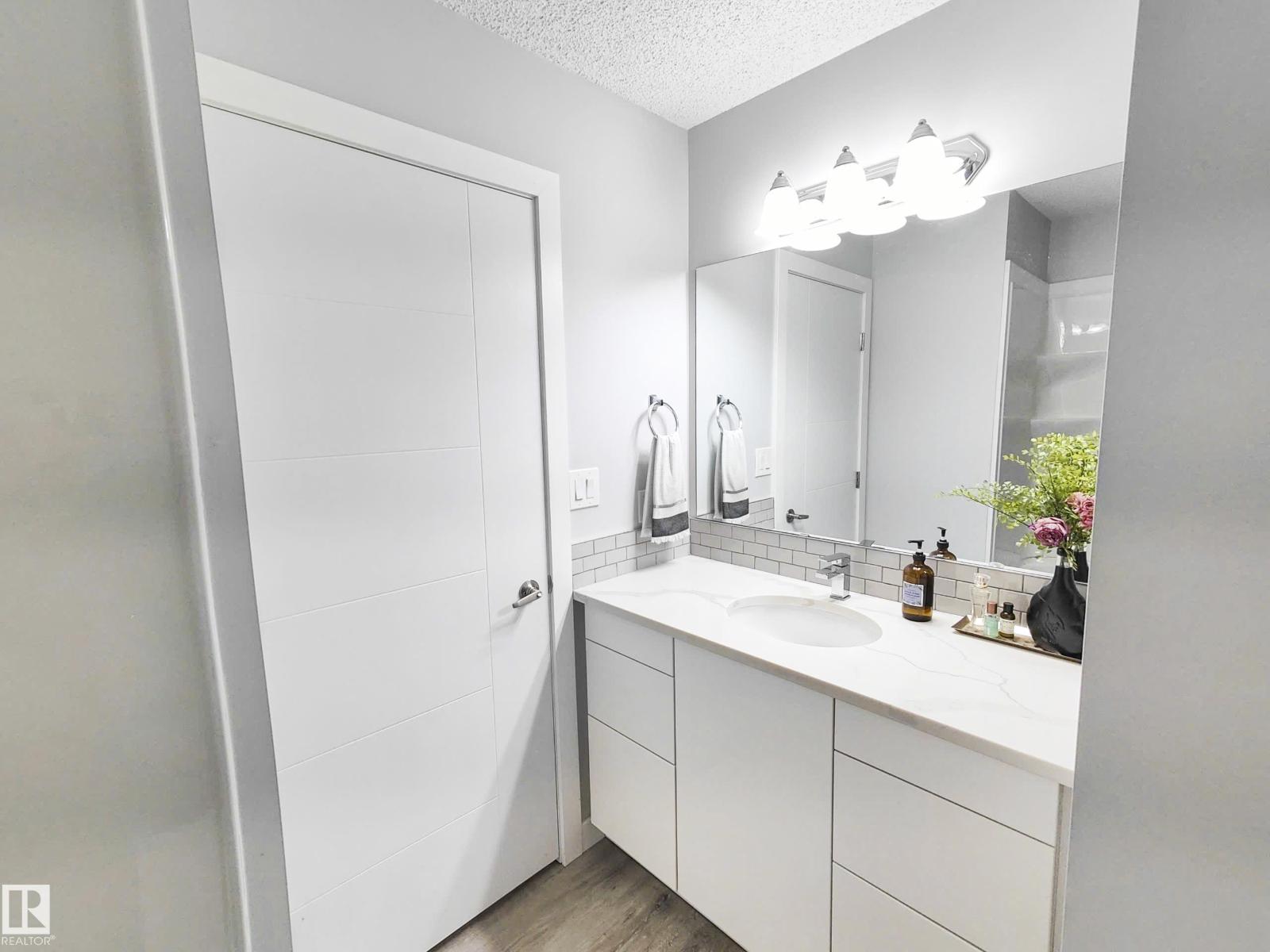 215 Peter Cl Nw Nw, Edmonton, Alberta  T5T 5Y5 - Photo 33 - E4459854