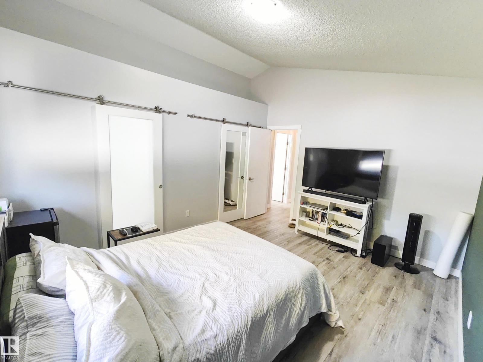 215 Peter Cl Nw Nw, Edmonton, Alberta  T5T 5Y5 - Photo 34 - E4459854