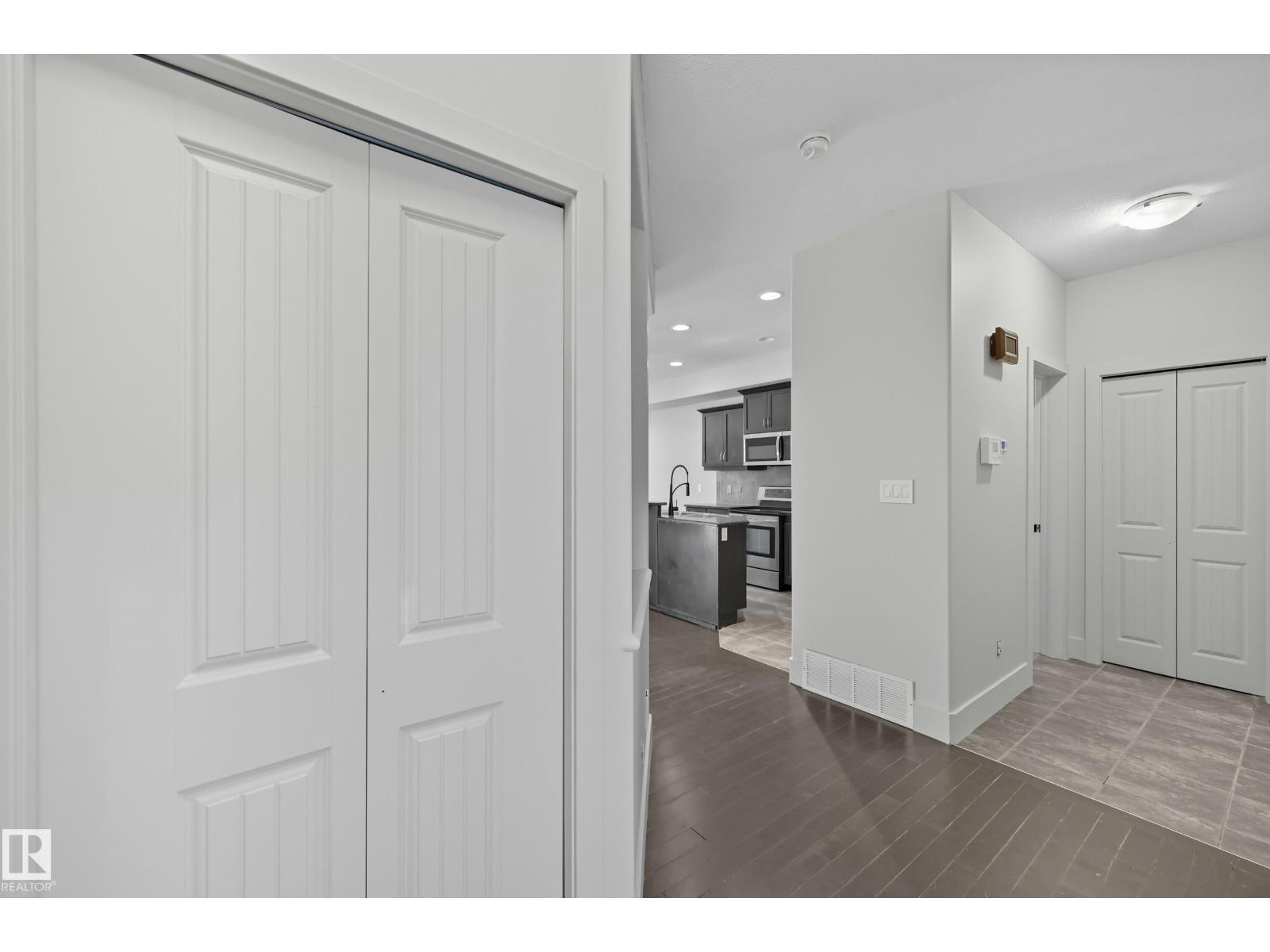 #29 1901 126 St Sw, Edmonton, Alberta  T6W 0A5 - Photo 2 - E4459856