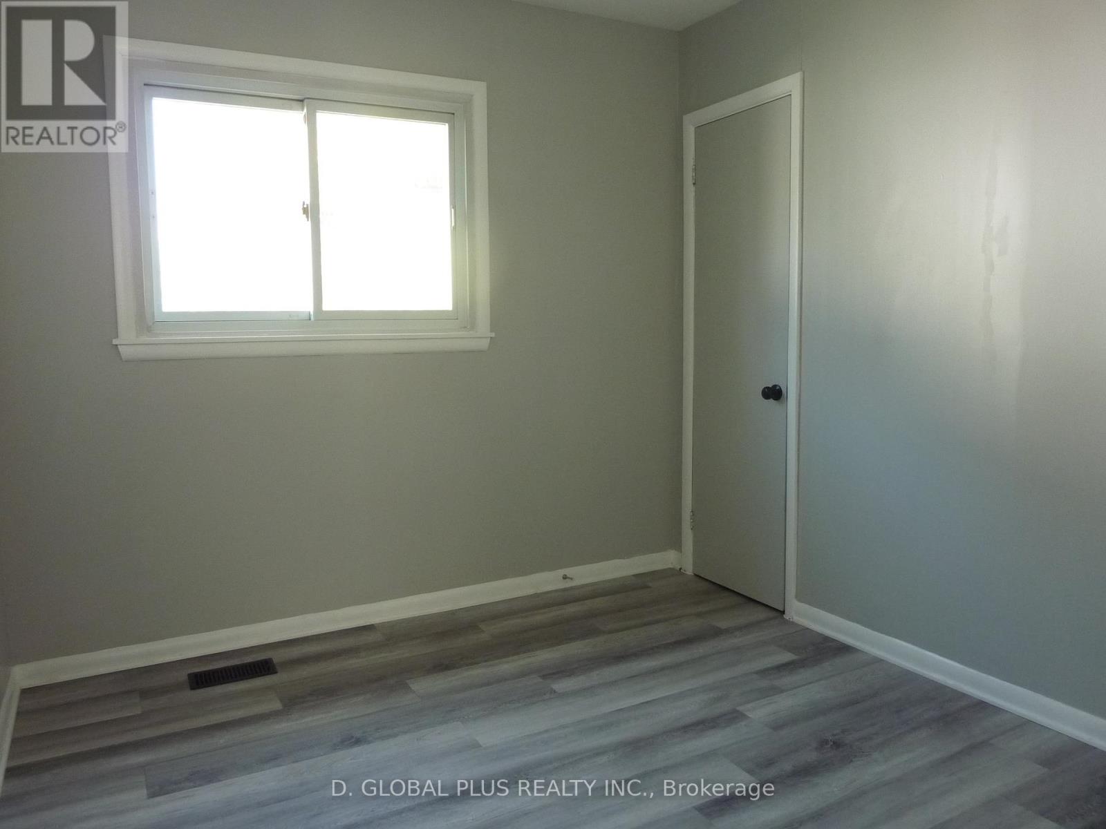 1114 Cumberland Street, Cornwall, Ontario  K6J 4K4 - Photo 11 - X12430656