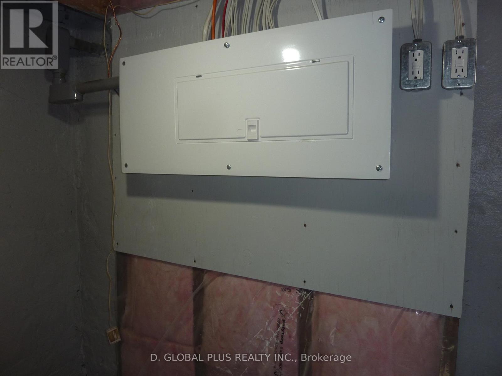 1114 Cumberland Street, Cornwall, Ontario  K6J 4K4 - Photo 19 - X12430656