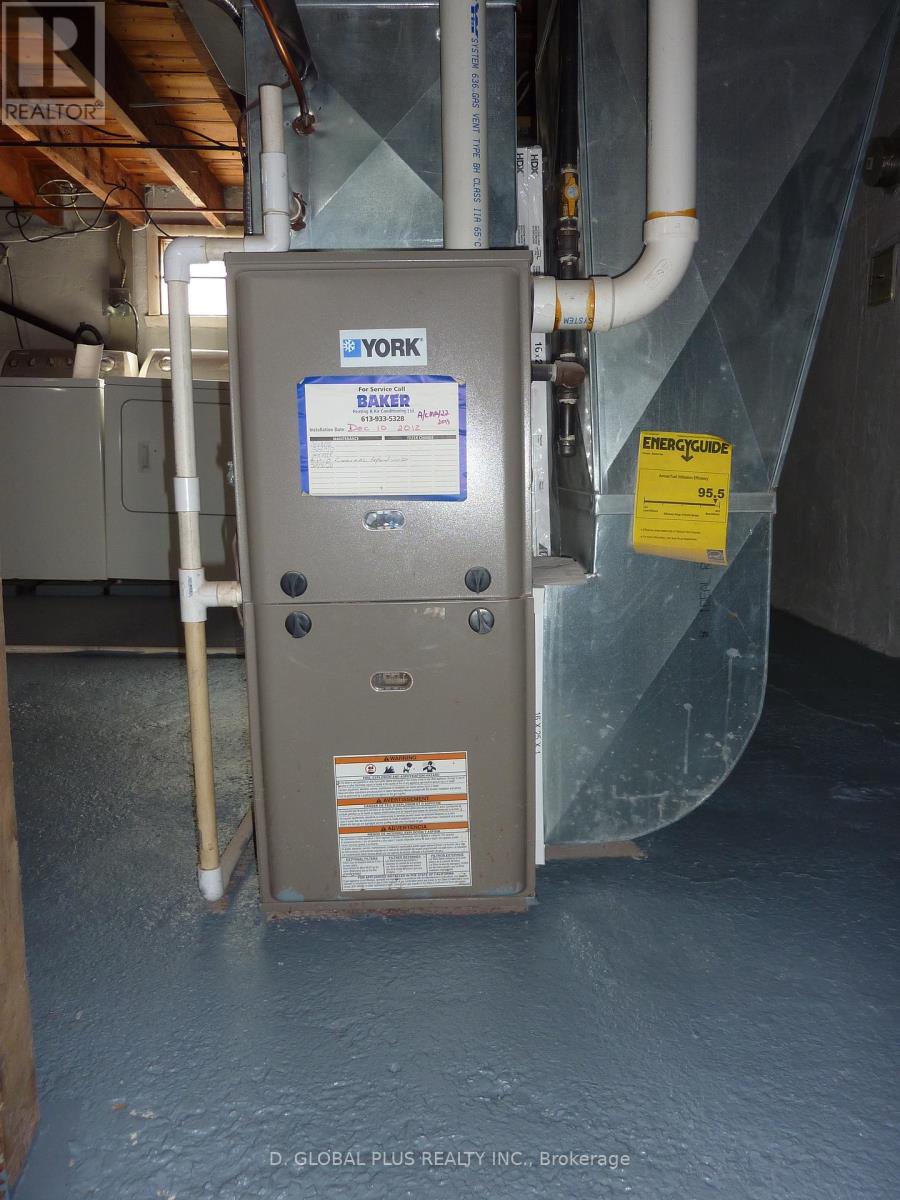 1114 Cumberland Street, Cornwall, Ontario  K6J 4K4 - Photo 22 - X12430656