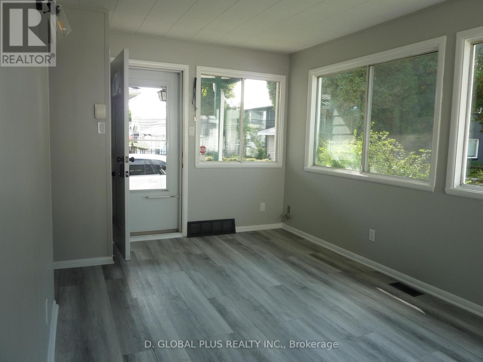 1114 Cumberland Street, Cornwall, Ontario  K6J 4K4 - Photo 6 - X12430656