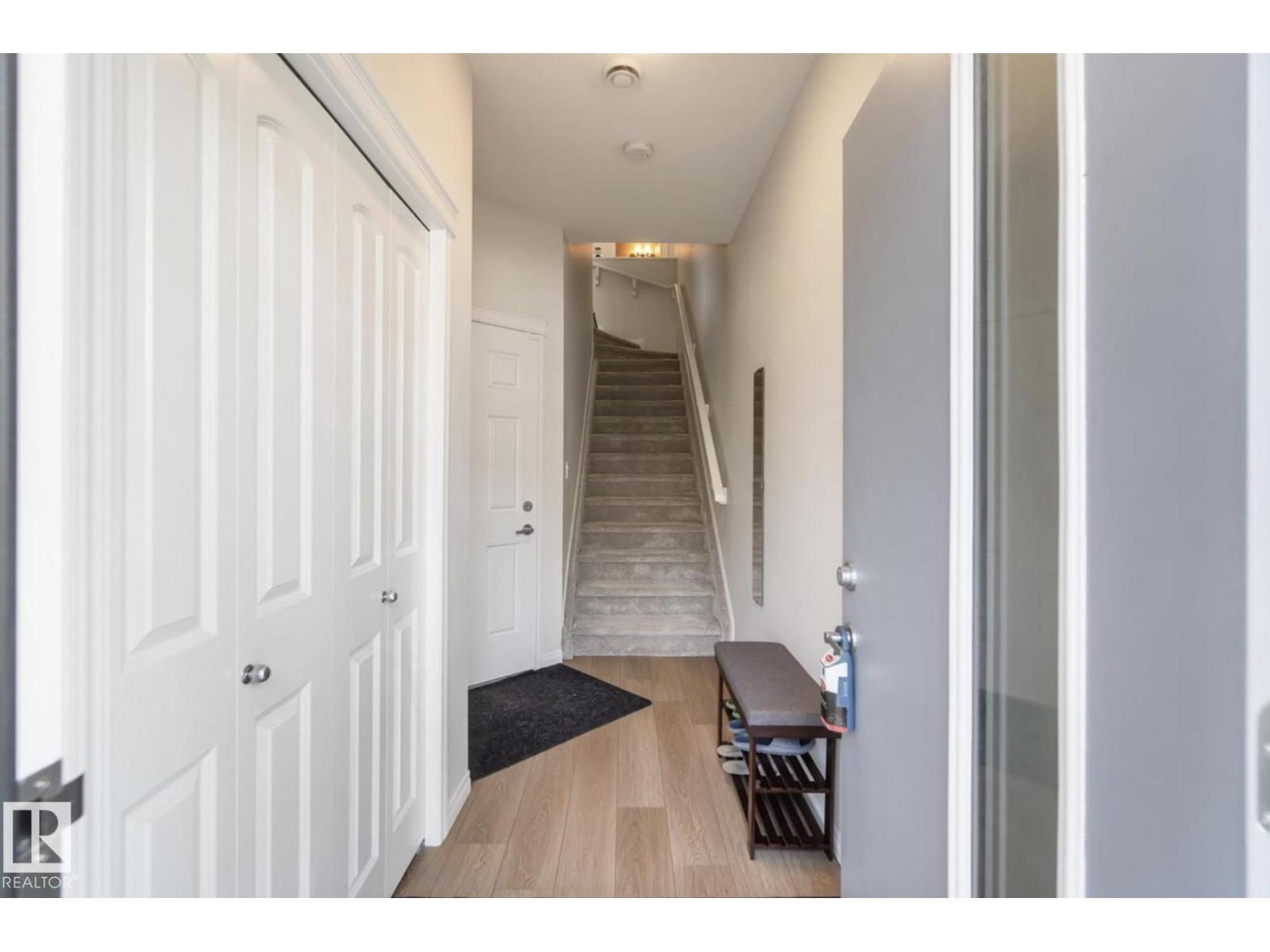 1531 157 Street Sw, Edmonton, Alberta  T6W 4J8 - Photo 4 - E4459857