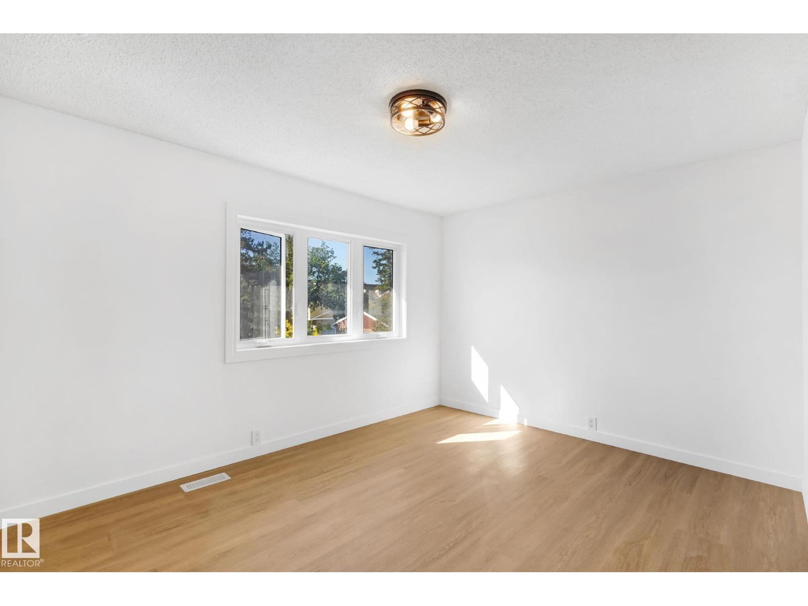 3867 85 St Nw, Edmonton, Alberta  T6K 2L5 - Photo 23 - E4459858