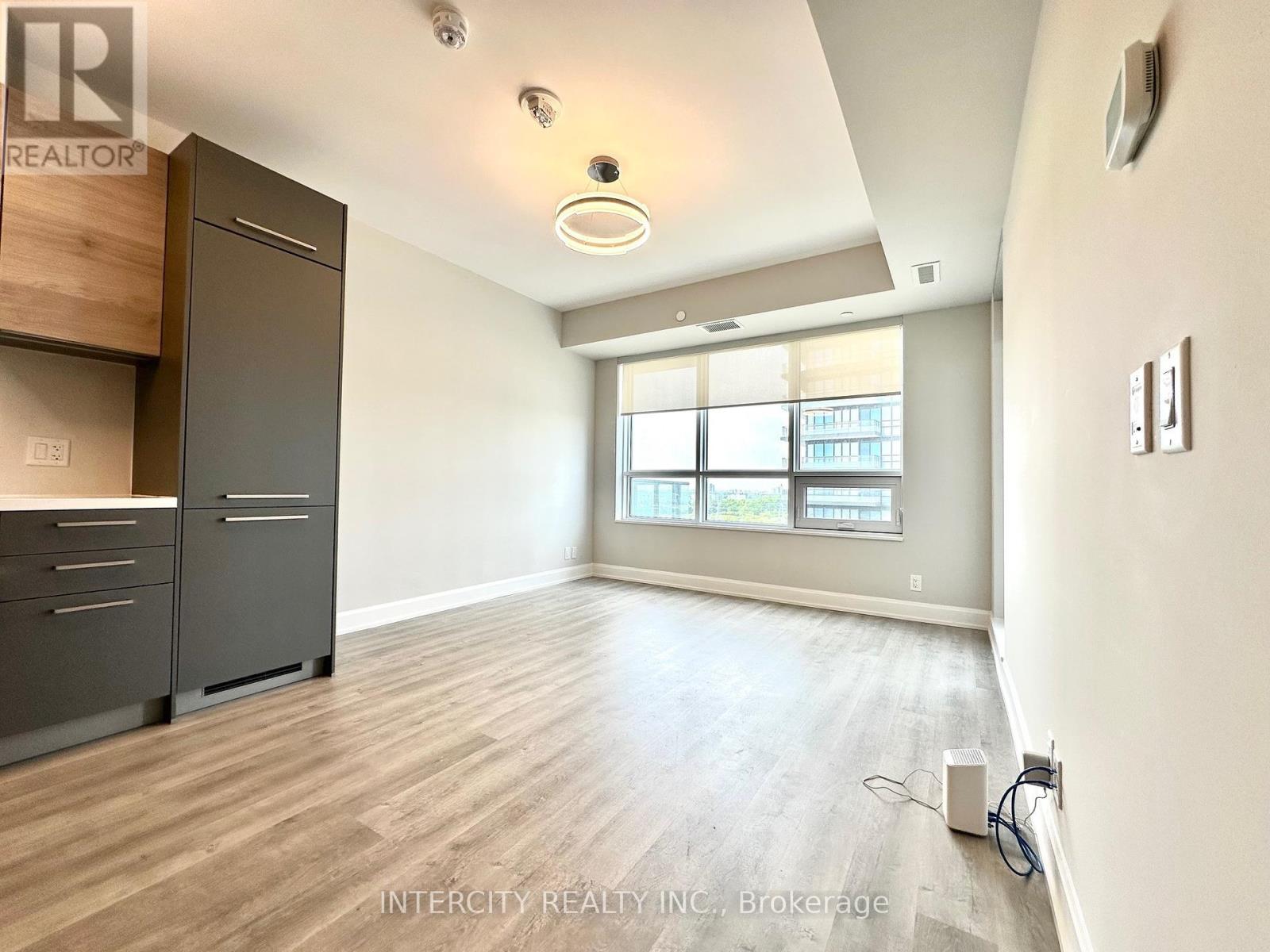 1710 - 38 Gandhi Lane, Markham, Ontario  L3T 0G9 - Photo 7 - N12430655