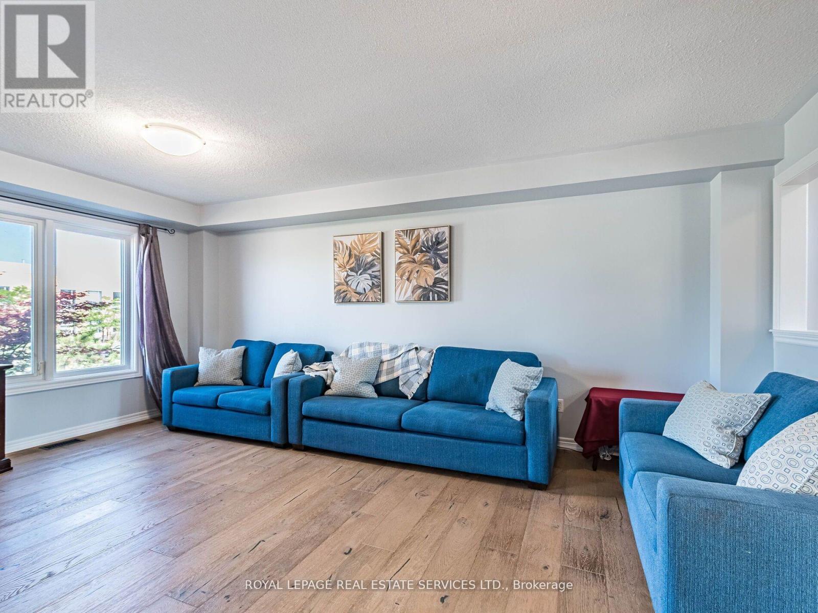 3087 Highvalley Road, Oakville, Ontario  L6M 5H4 - Photo 10 - W12430668