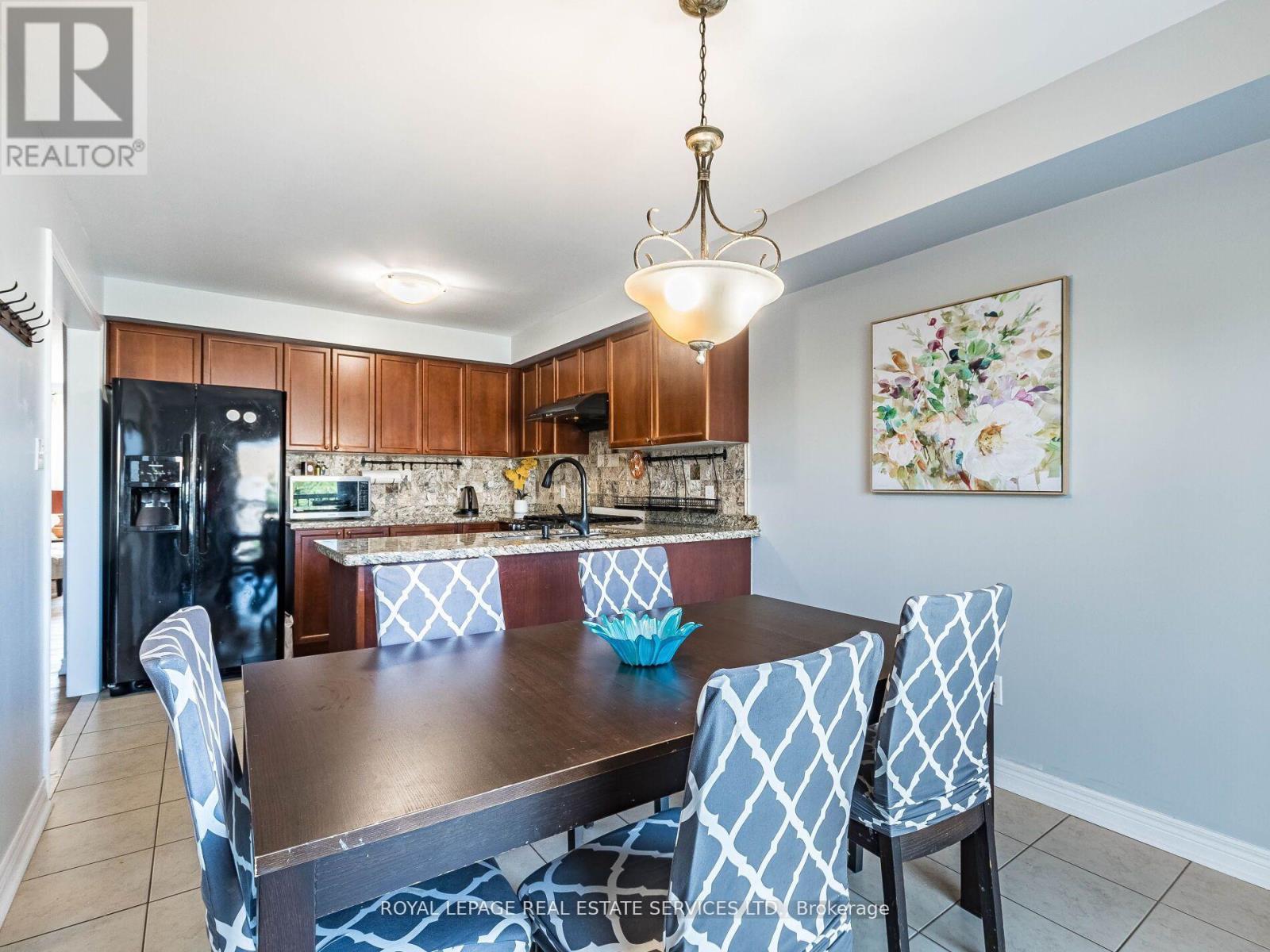 3087 Highvalley Road, Oakville, Ontario  L6M 5H4 - Photo 13 - W12430668