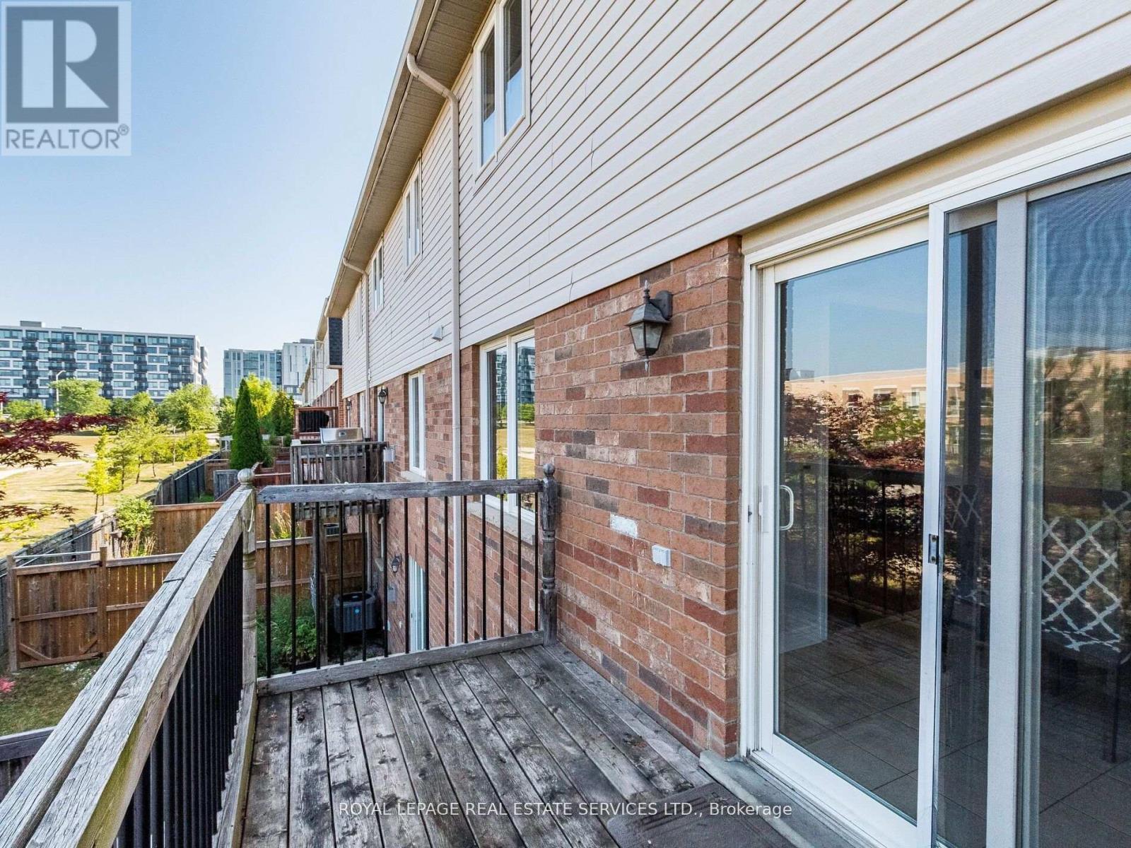 3087 Highvalley Road, Oakville, Ontario  L6M 5H4 - Photo 17 - W12430668