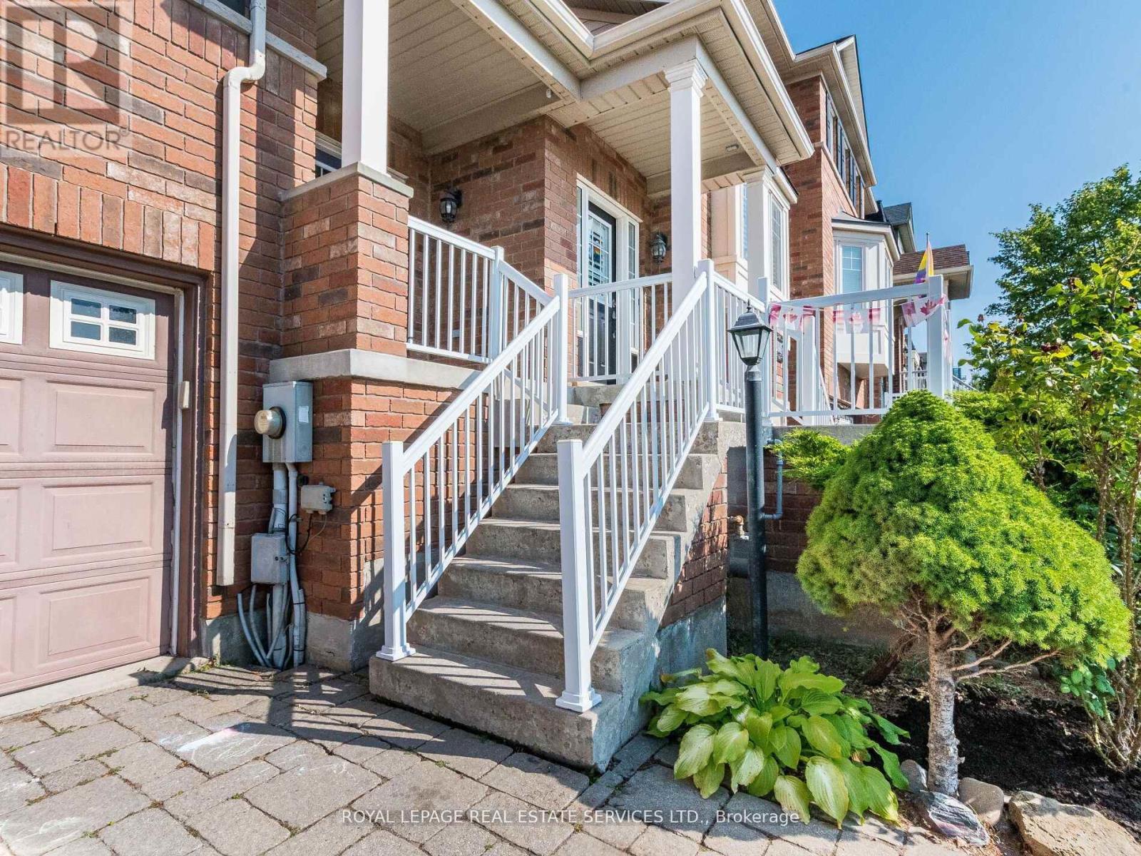 3087 Highvalley Road, Oakville, Ontario  L6M 5H4 - Photo 2 - W12430668