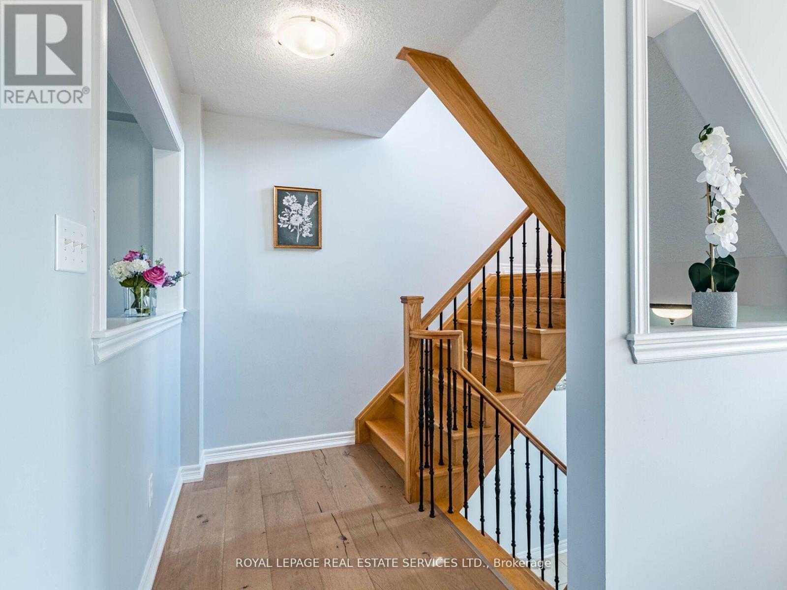 3087 Highvalley Road, Oakville, Ontario  L6M 5H4 - Photo 21 - W12430668