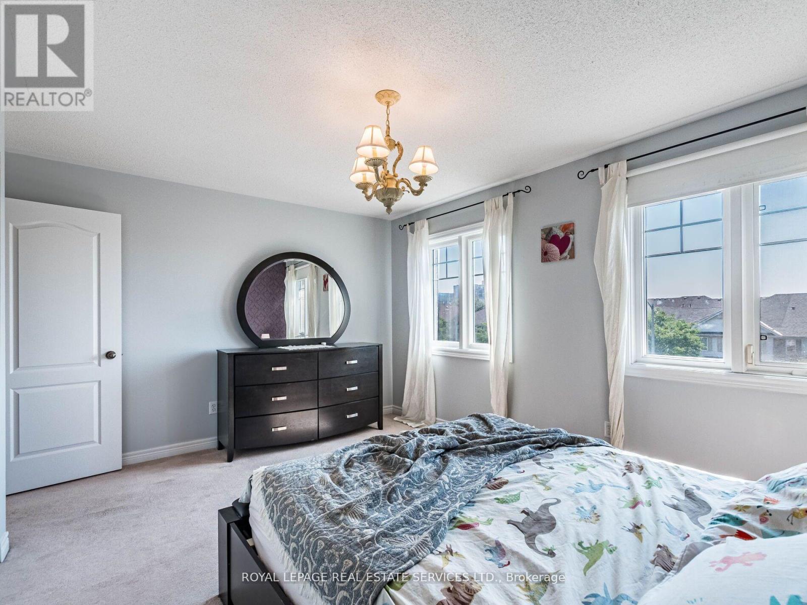 3087 Highvalley Road, Oakville, Ontario  L6M 5H4 - Photo 26 - W12430668