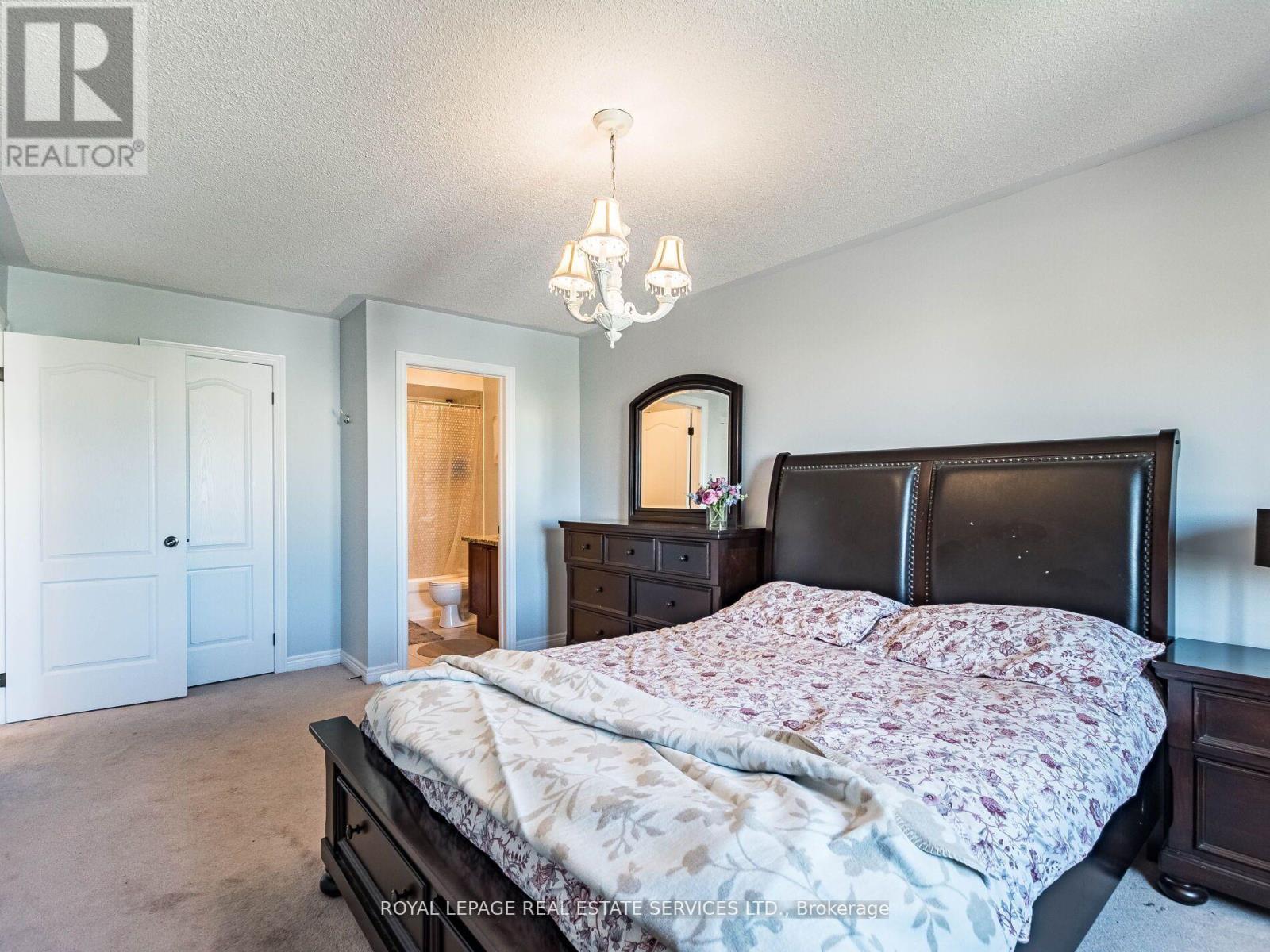 3087 Highvalley Road, Oakville, Ontario  L6M 5H4 - Photo 28 - W12430668