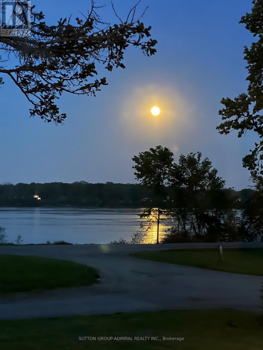 9767 Niagara River Parkway, Niagara Falls (Lyons Creek), Ontario  L2G 0N9 - Photo 44 - X12381289