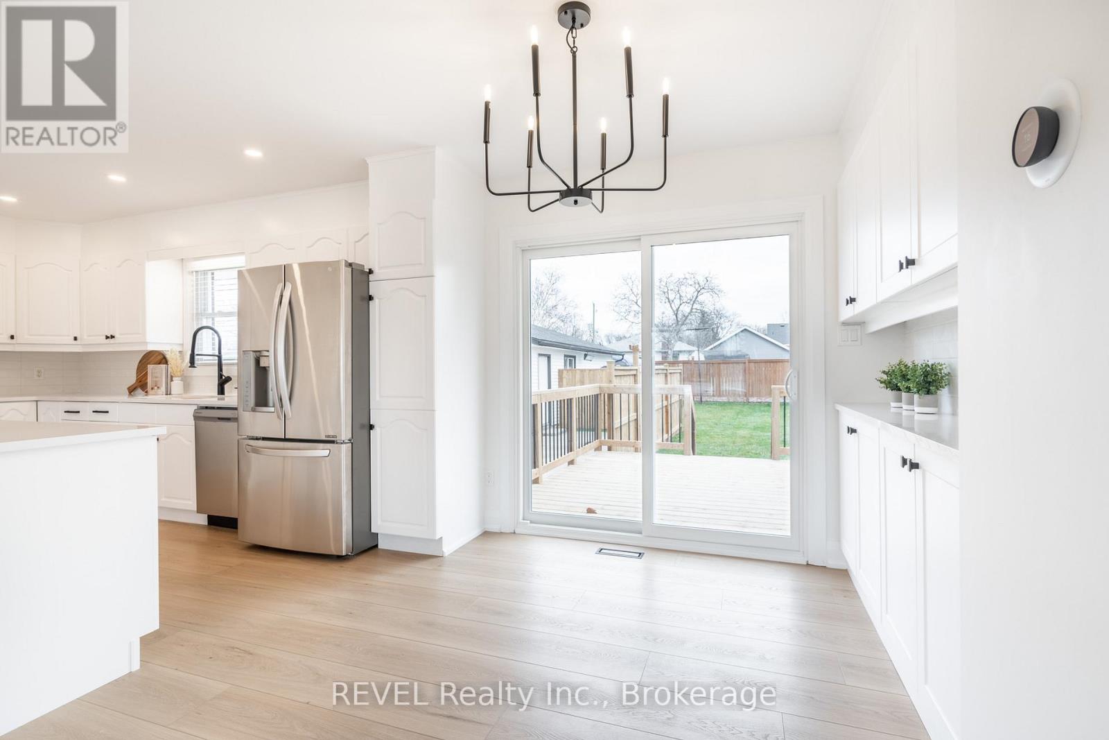 508 Geneva Street, St. Catharines (Vine/linwell), Ontario  L2R 2H6 - Photo 13 - X12430678
