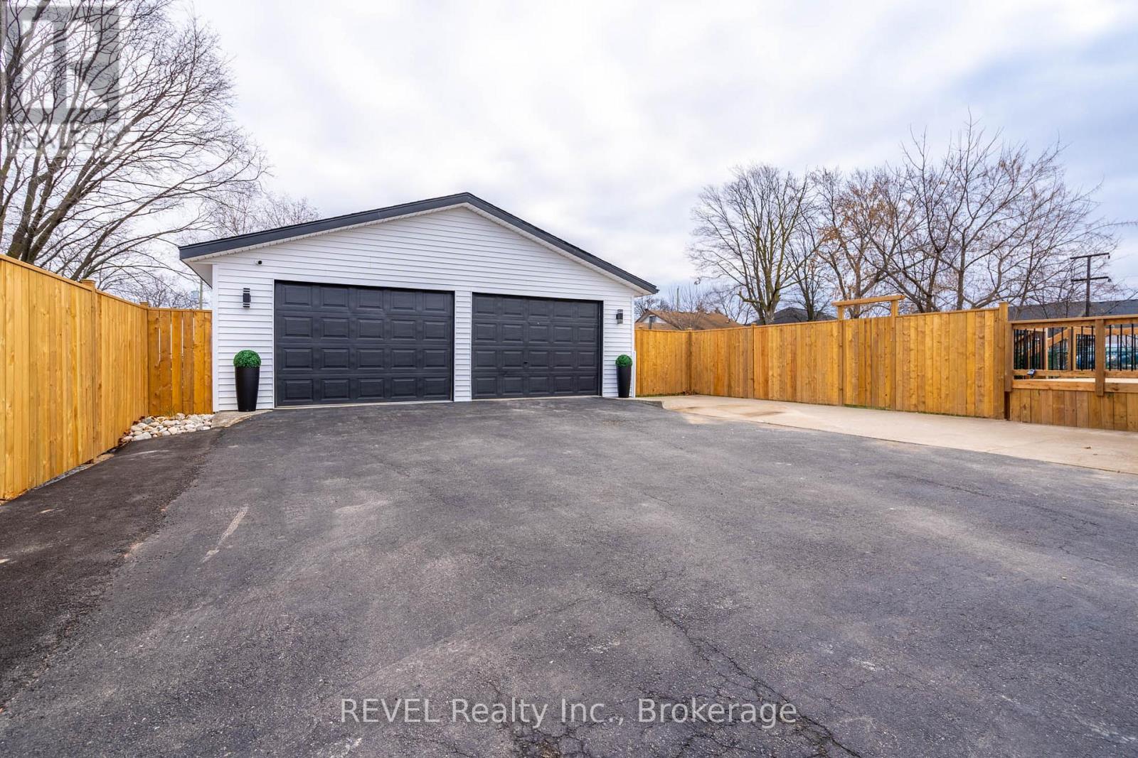 508 Geneva Street, St. Catharines (Vine/linwell), Ontario  L2R 2H6 - Photo 24 - X12430678