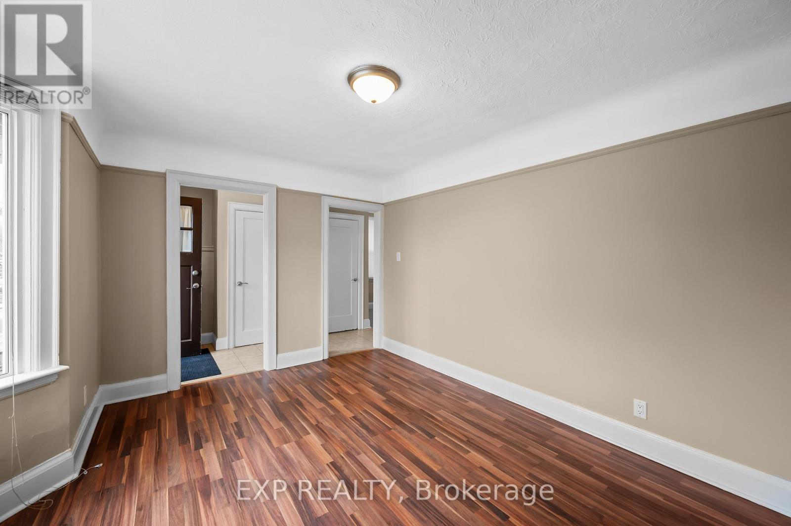 54 Frederick Avenue, Hamilton, Ontario  L8H 4K4 - Photo 17 - X12430664
