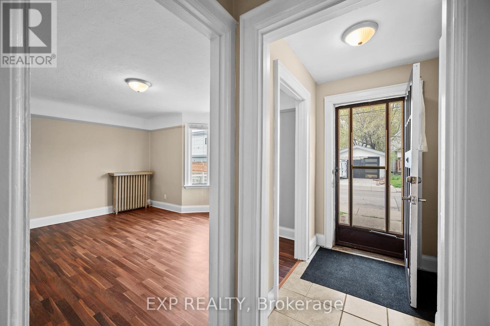 54 Frederick Avenue, Hamilton, Ontario  L8H 4K4 - Photo 24 - X12430664