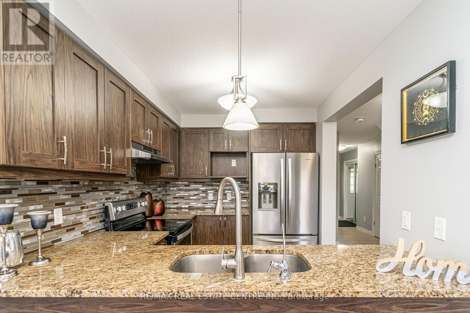 28 Newstead Road, Brant, Ontario  N3L 0G3 - Photo 13 - X12430667