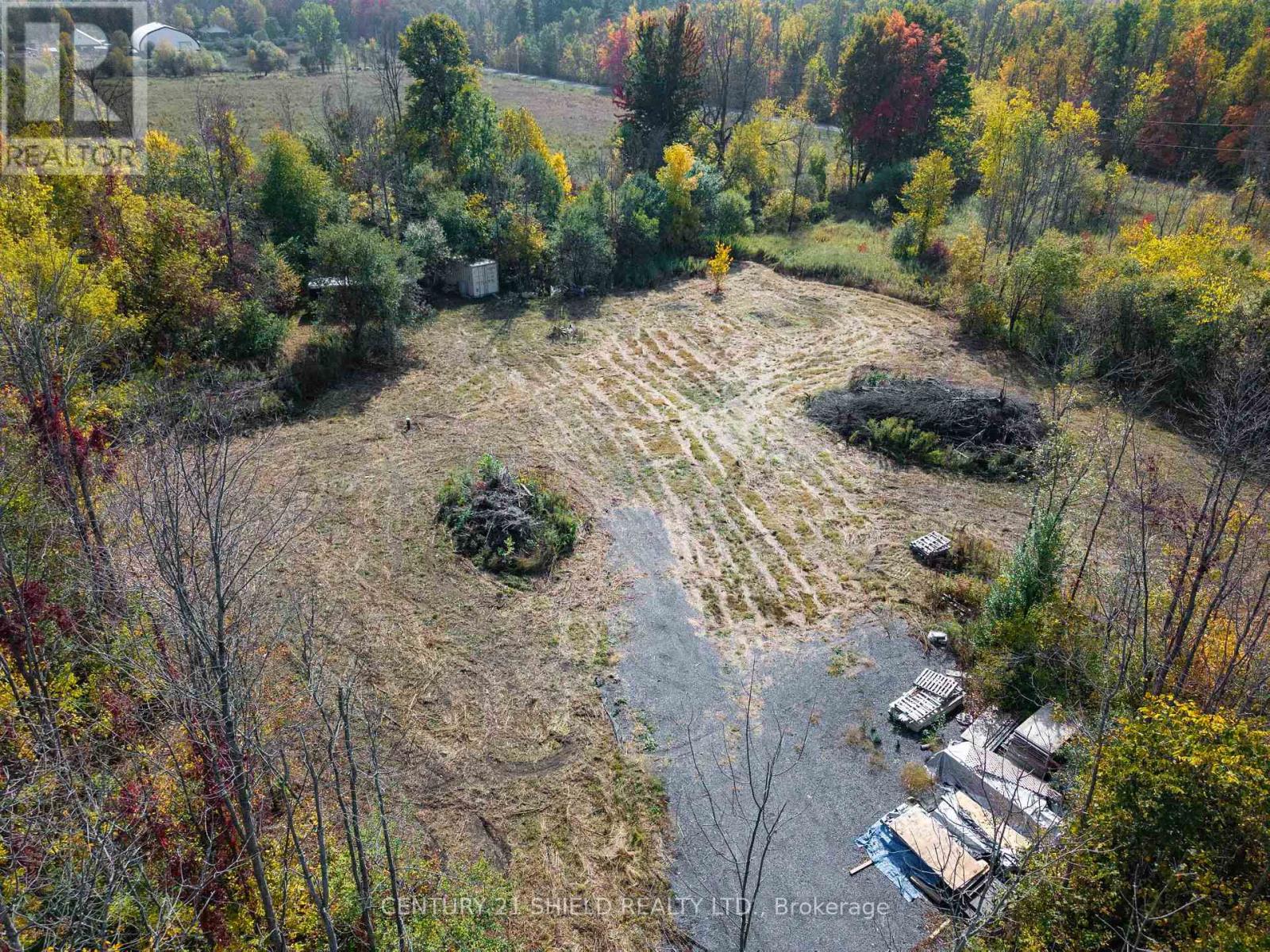 15618 Dixon Road, South Stormont, Ontario  K0C 1R0 - Photo 5 - X12430670