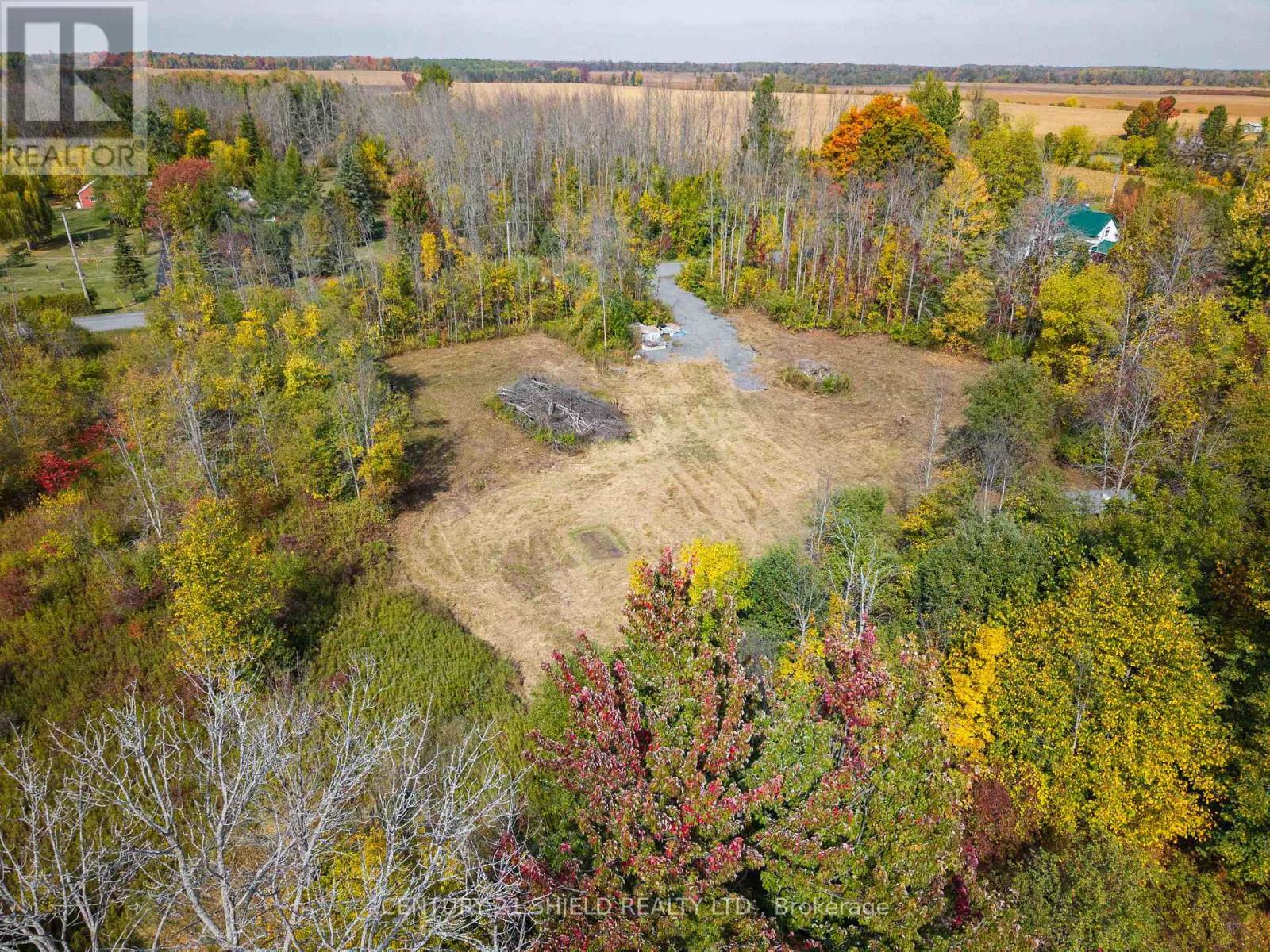 15618 Dixon Road, South Stormont, Ontario  K0C 1R0 - Photo 7 - X12430670