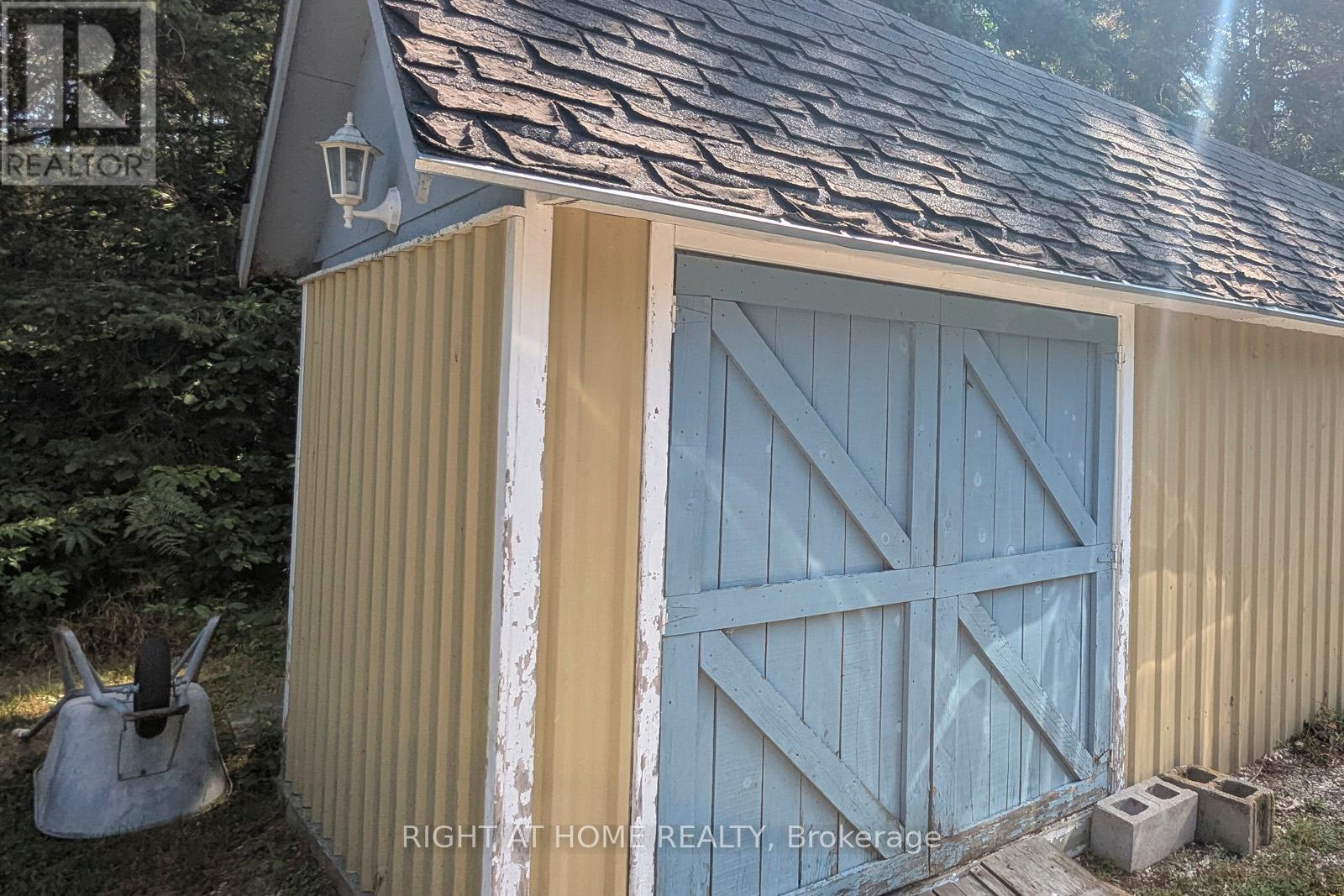 524 Balsam Chutes Road, Huntsville, Ontario  P0B 1L0 - Photo 35 - X12401057