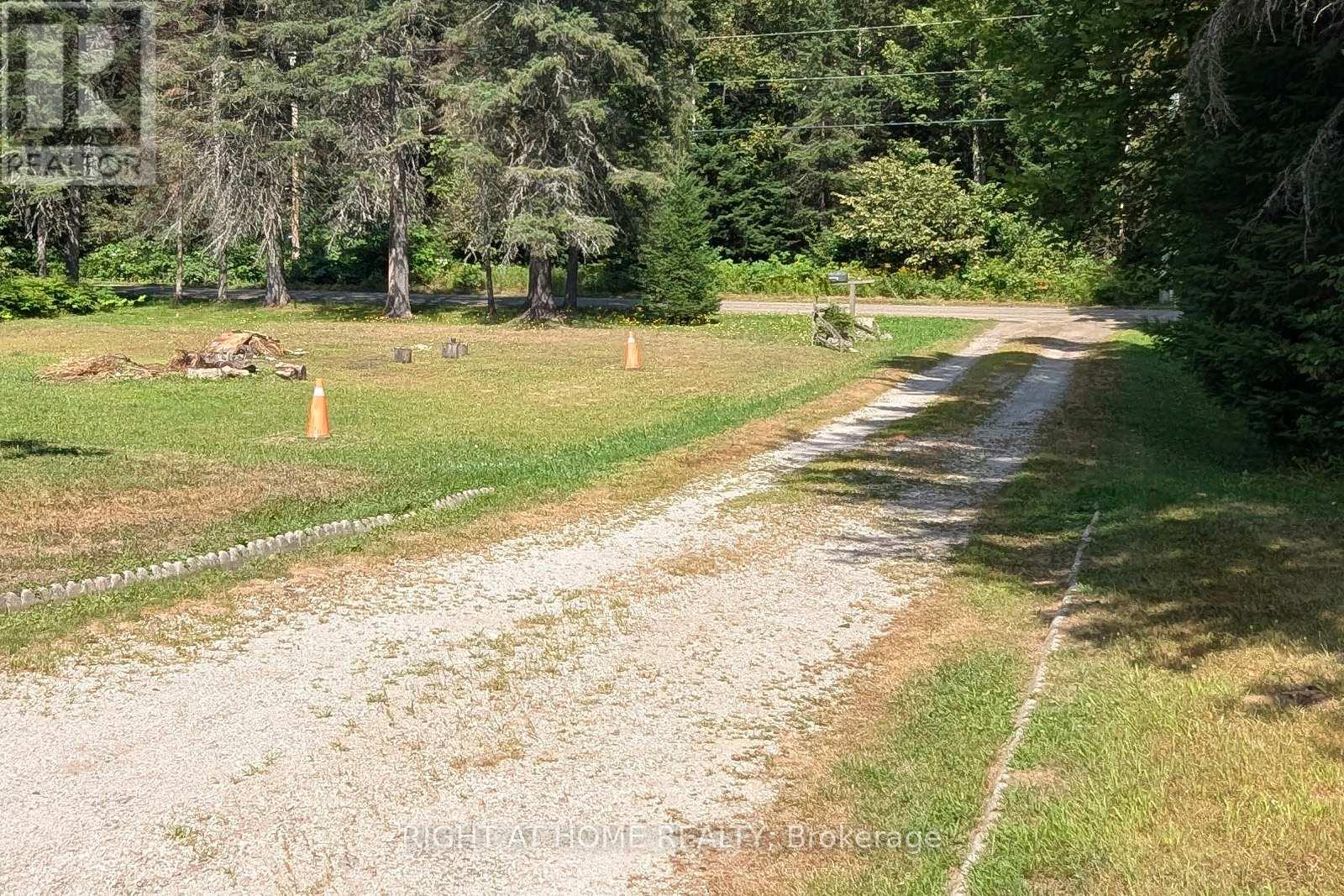 524 Balsam Chutes Road, Huntsville, Ontario  P0B 1L0 - Photo 11 - X12401057