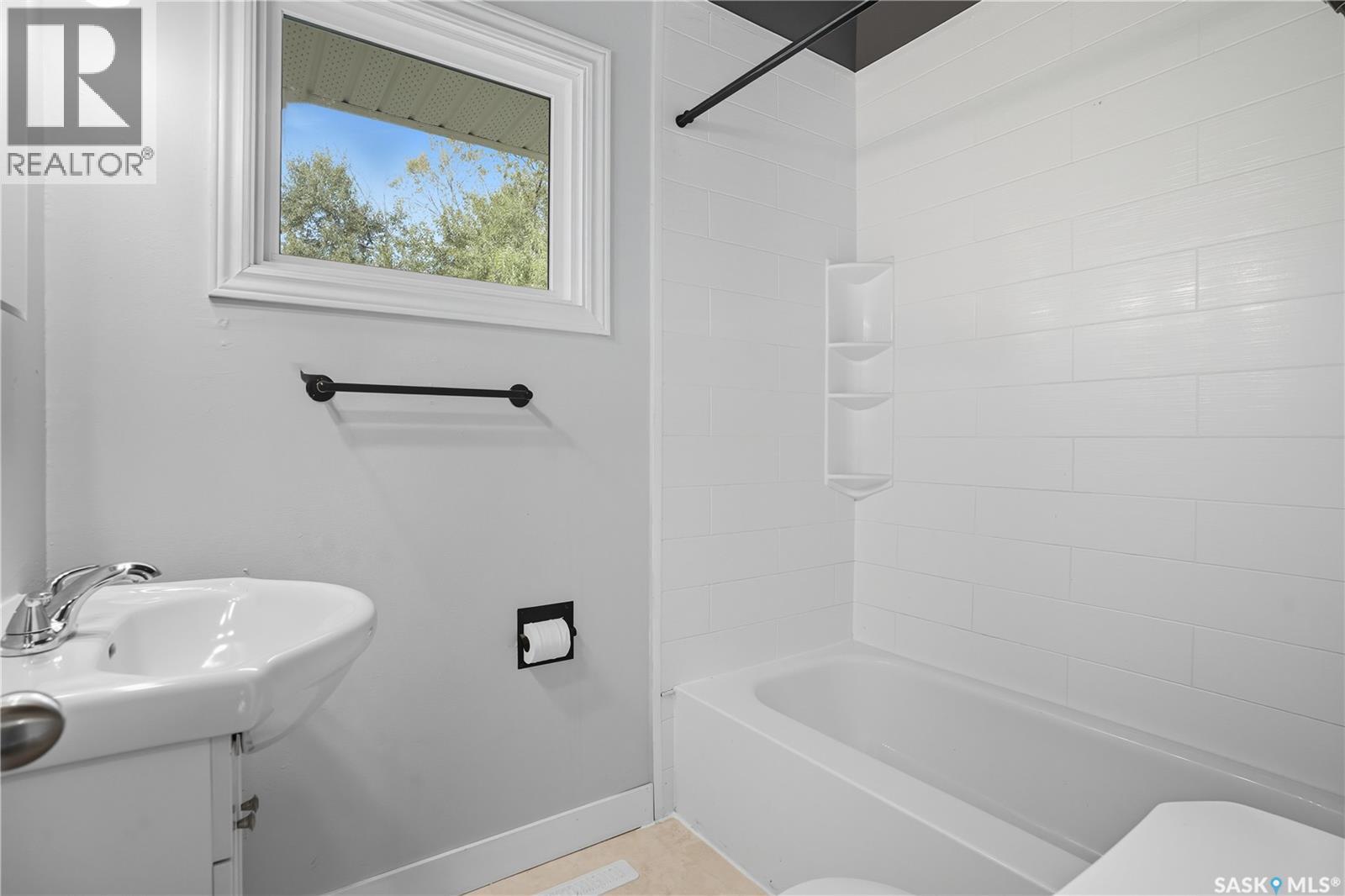 422 Royal Street, Regina, Saskatchewan  S4R 4Y6 - Photo 18 - SK019522