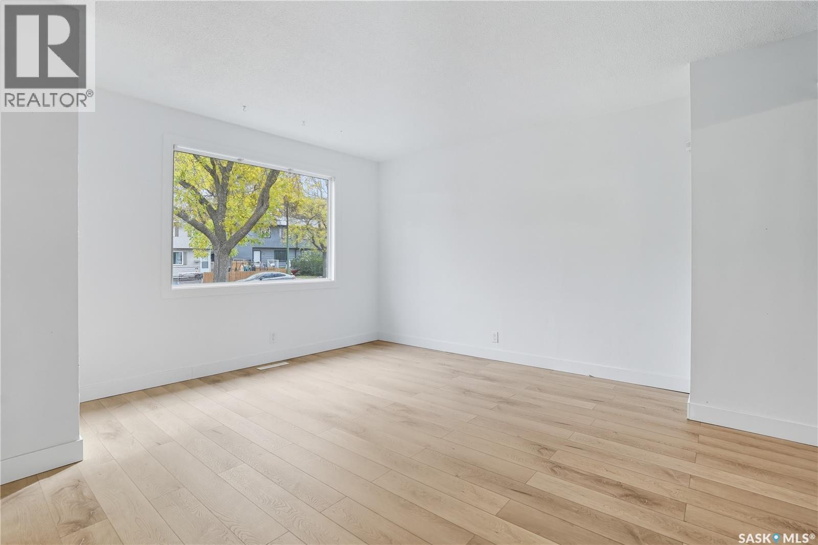 422 Royal Street, Regina, Saskatchewan  S4R 4Y6 - Photo 7 - SK019522