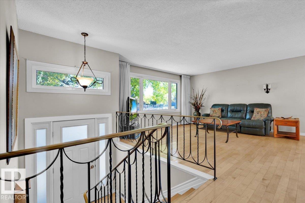 11914 40 St Nw, Edmonton, Alberta  T5W 2K9 - Photo 5 - E4459861