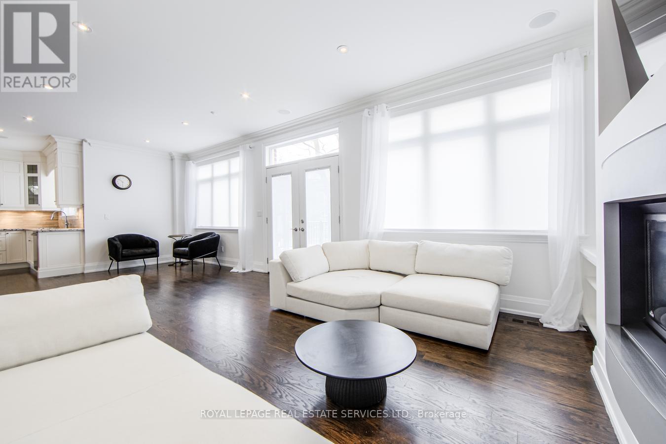 21a Roycrest Avenue, Toronto, Ontario  M2N 1R1 - Photo 10 - C12430672
