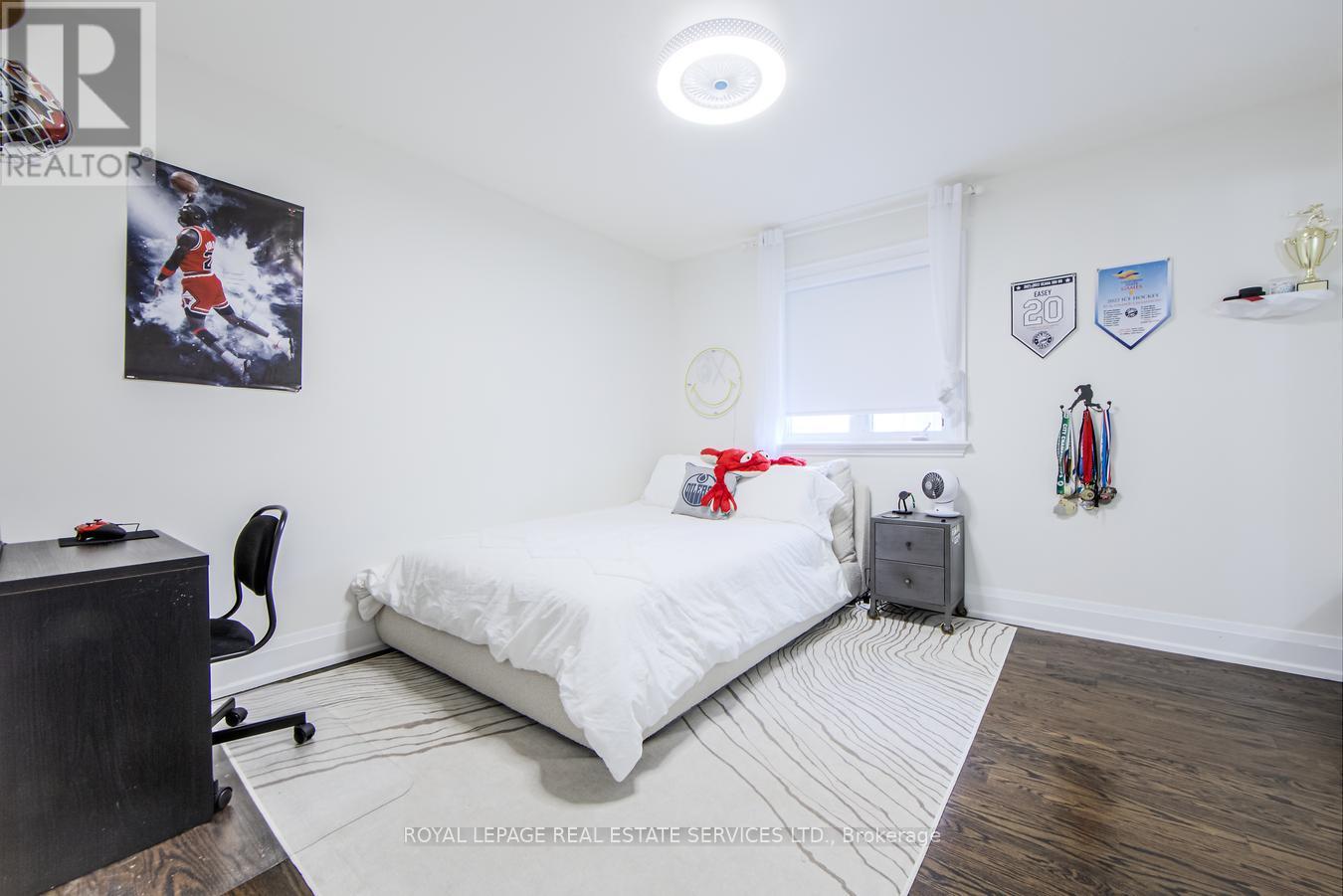 21a Roycrest Avenue, Toronto, Ontario  M2N 1R1 - Photo 33 - C12430672