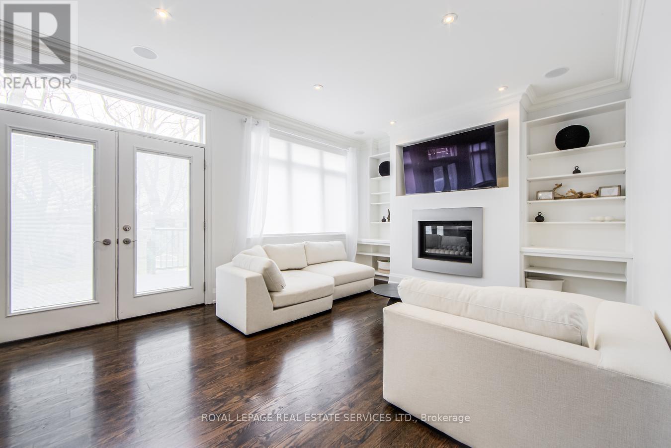 21a Roycrest Avenue, Toronto, Ontario  M2N 1R1 - Photo 9 - C12430672