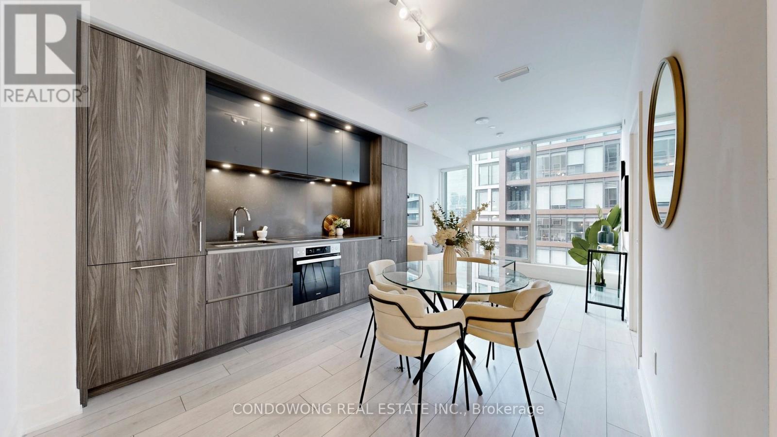 1811 - 35 MERCER STREET, Toronto, Ontario