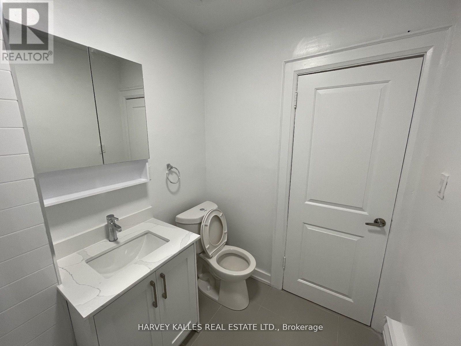 34 - 320 Lonsdale Road, Toronto, Ontario  M4V 1X4 - Photo 13 - C12430690
