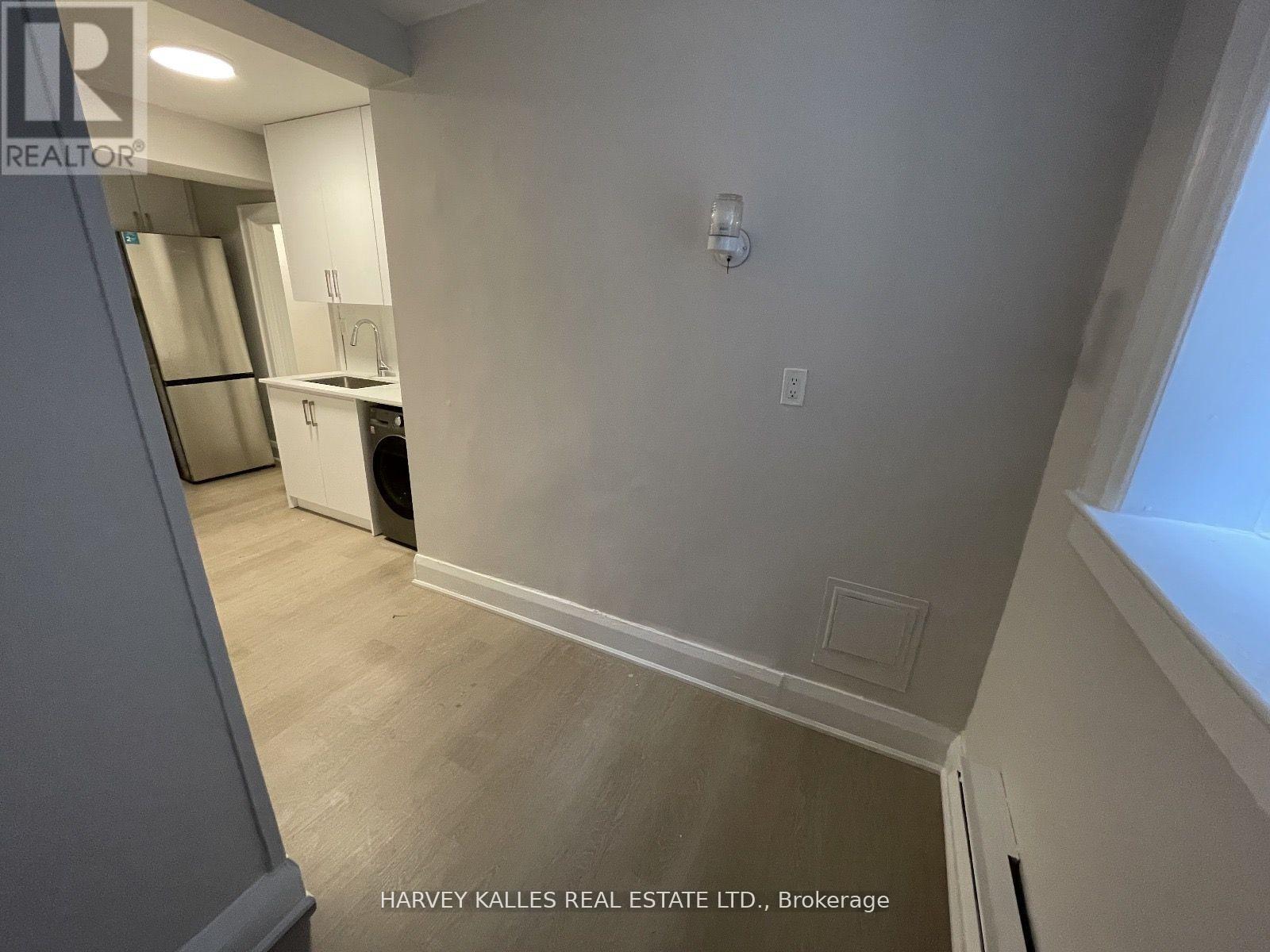 34 - 320 Lonsdale Road, Toronto, Ontario  M4V 1X4 - Photo 6 - C12430690