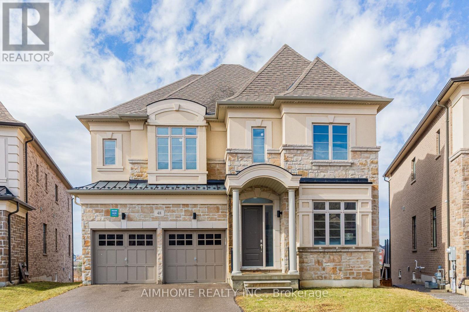 48 HAMSTER CRESCENT, Aurora, Ontario