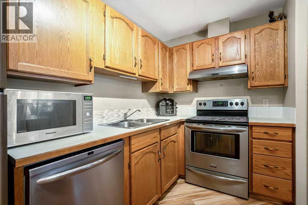 205, 1723 35 Street Se, Calgary, Alberta  T2A 1B4 - Photo 3 - A2221340