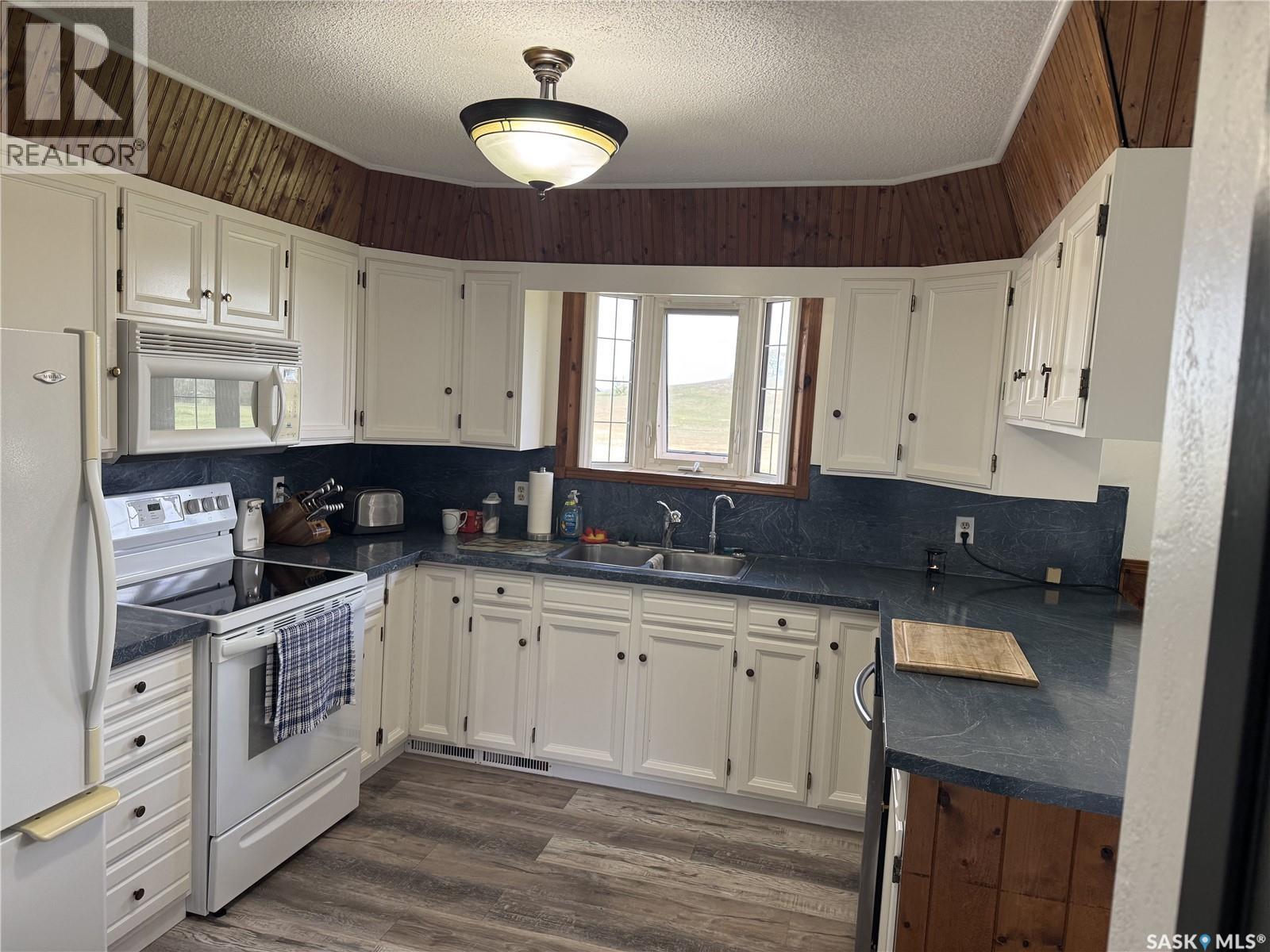 203 Macdonald Street, Stockholm, Saskatchewan  S0A 3Y0 - Photo 16 - SK019424