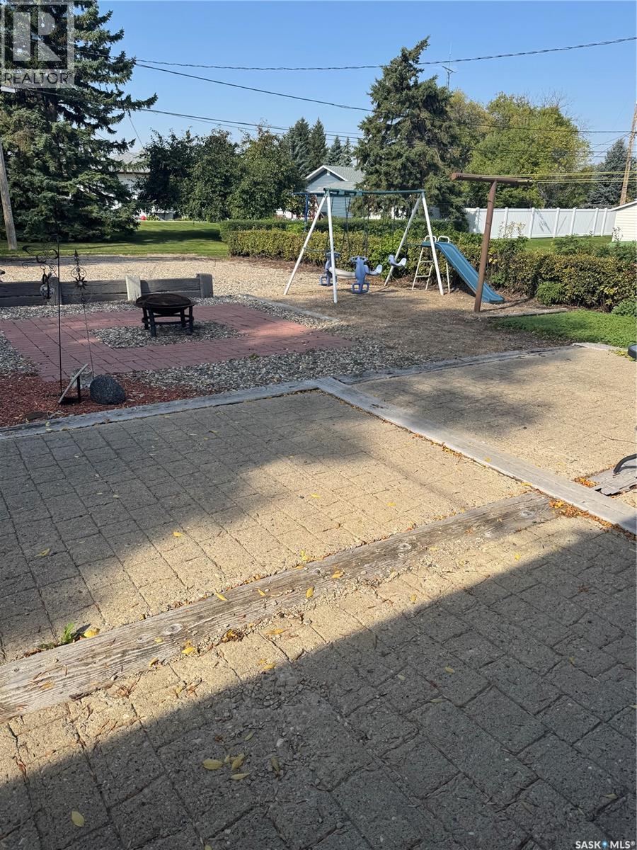 203 Macdonald Street, Stockholm, Saskatchewan  S0A 3Y0 - Photo 9 - SK019424