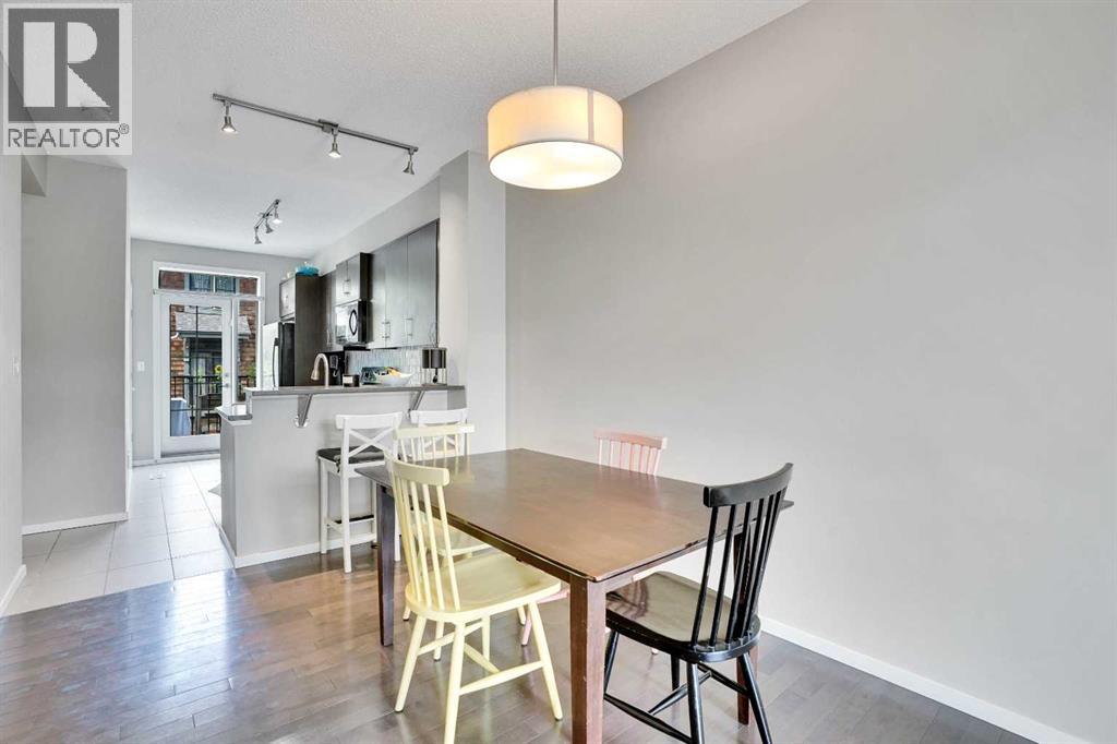 306 Ascot Circle Sw, Calgary, Alberta  T3H 0X2 - Photo 4 - A2254995