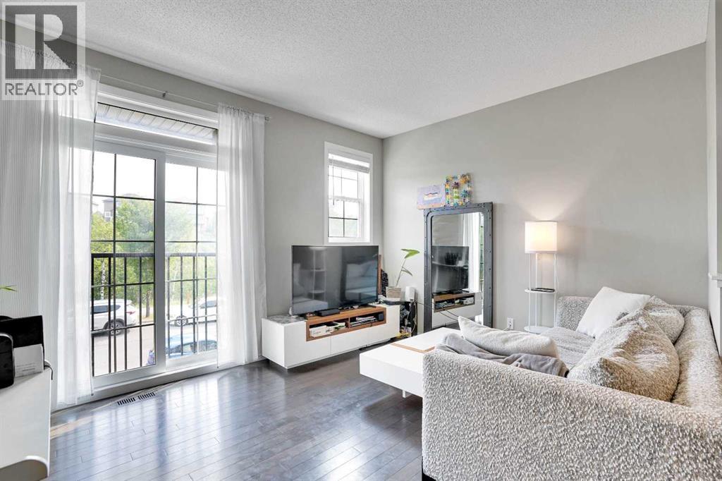 306 Ascot Circle Sw, Calgary, Alberta  T3H 0X2 - Photo 6 - A2254995