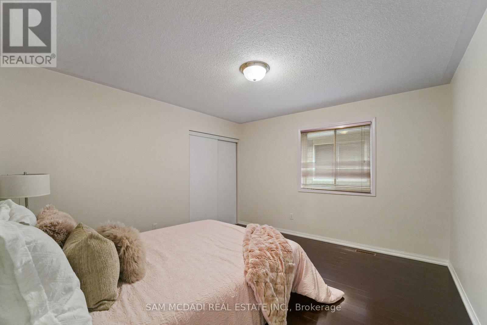 3619 Waterfall Crescent, Mississauga, Ontario  L5N 8G8 - Photo 24 - W12430679