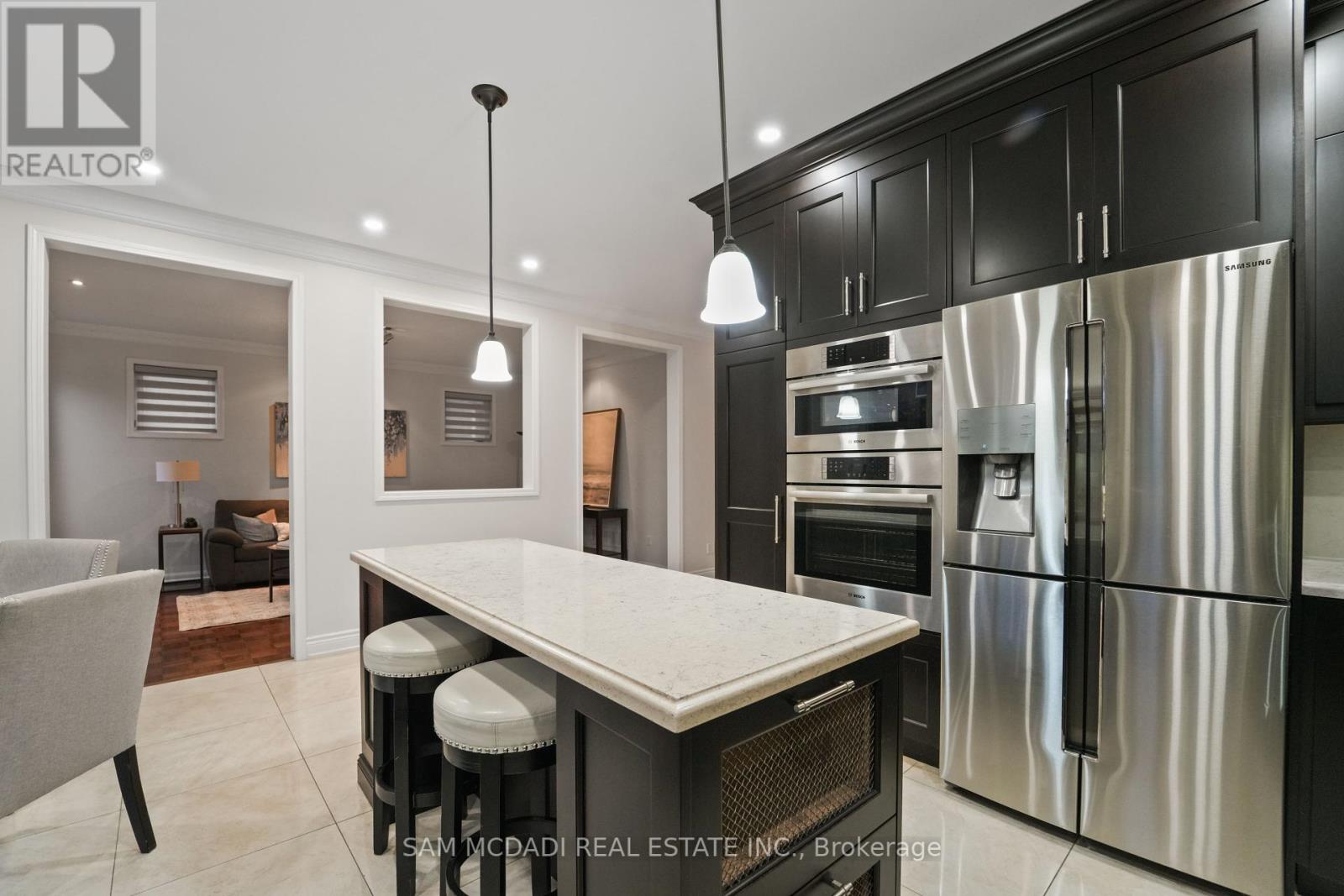 3619 Waterfall Crescent, Mississauga, Ontario  L5N 8G8 - Photo 7 - W12430679