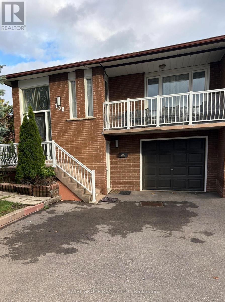 130 CHALFIELD LANE, Mississauga, Ontario
