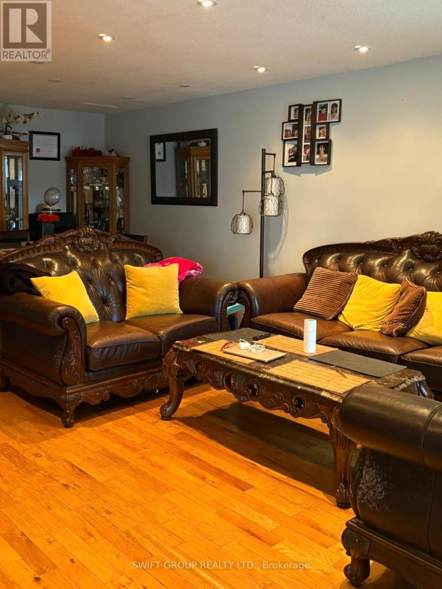 130 Chalfield Lane, Mississauga, Ontario  L4Z 1L2 - Photo 3 - W12430689