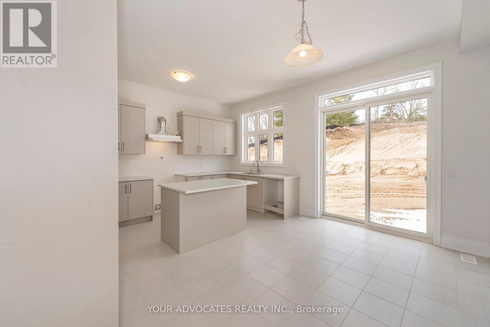 75 James Walker Avenue, Caledon, Ontario  L7C 1R5 - Photo 12 - W12430691
